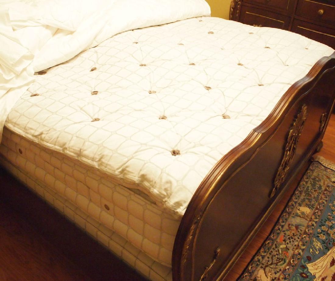 Savoir No. 4 mattress set (1 of 2)