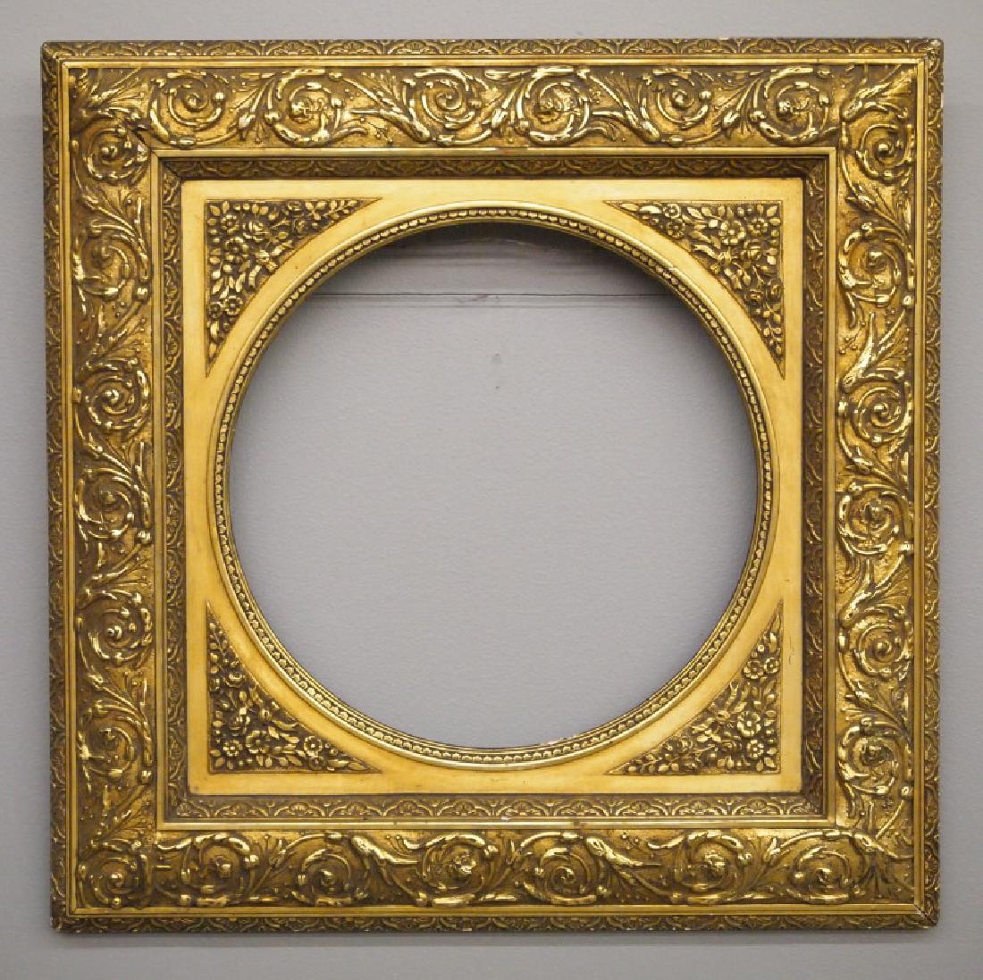 Gilt wood frame (1 of 2)