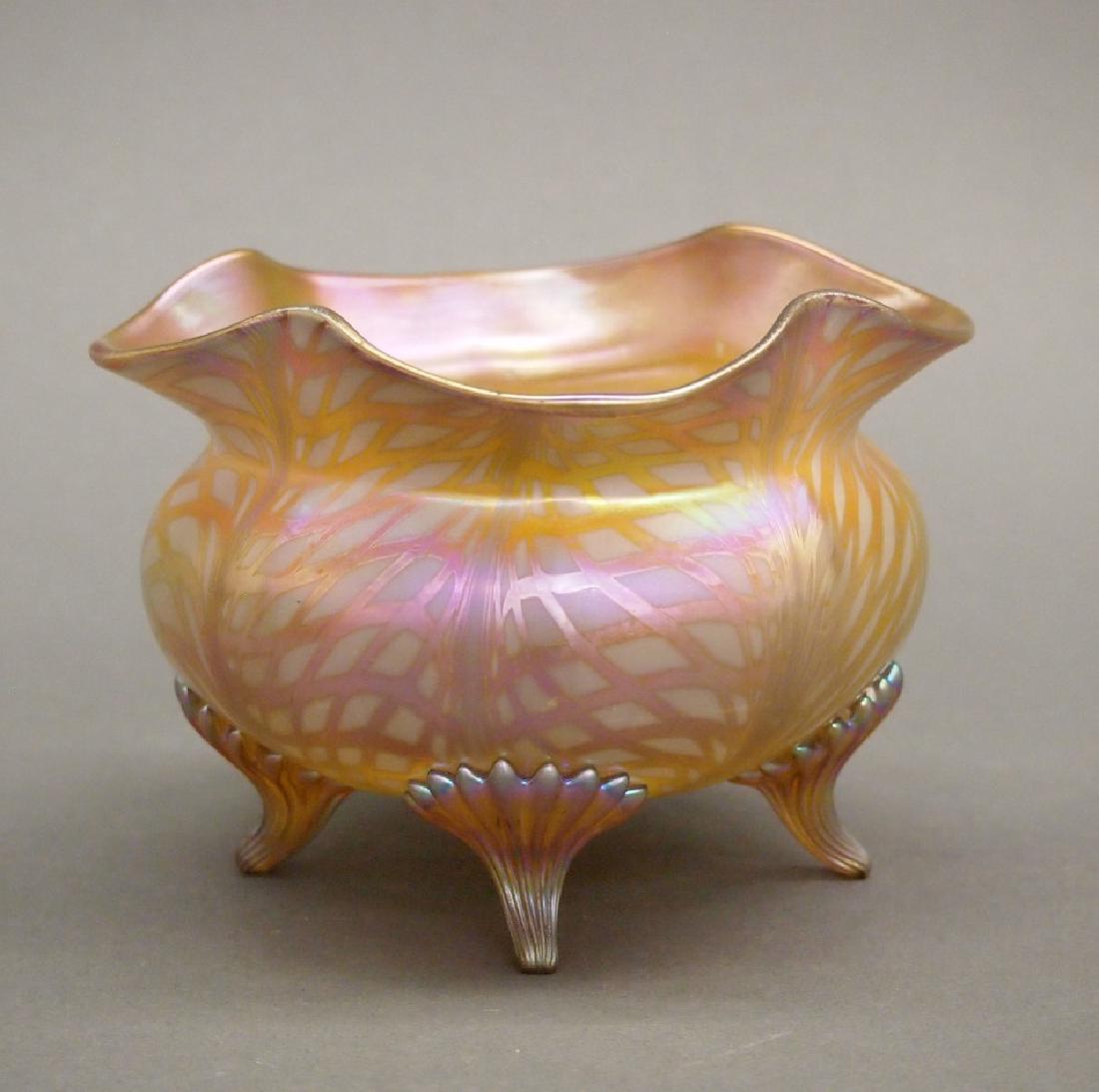 Quezal Art Glass Bowl (1 of 3)