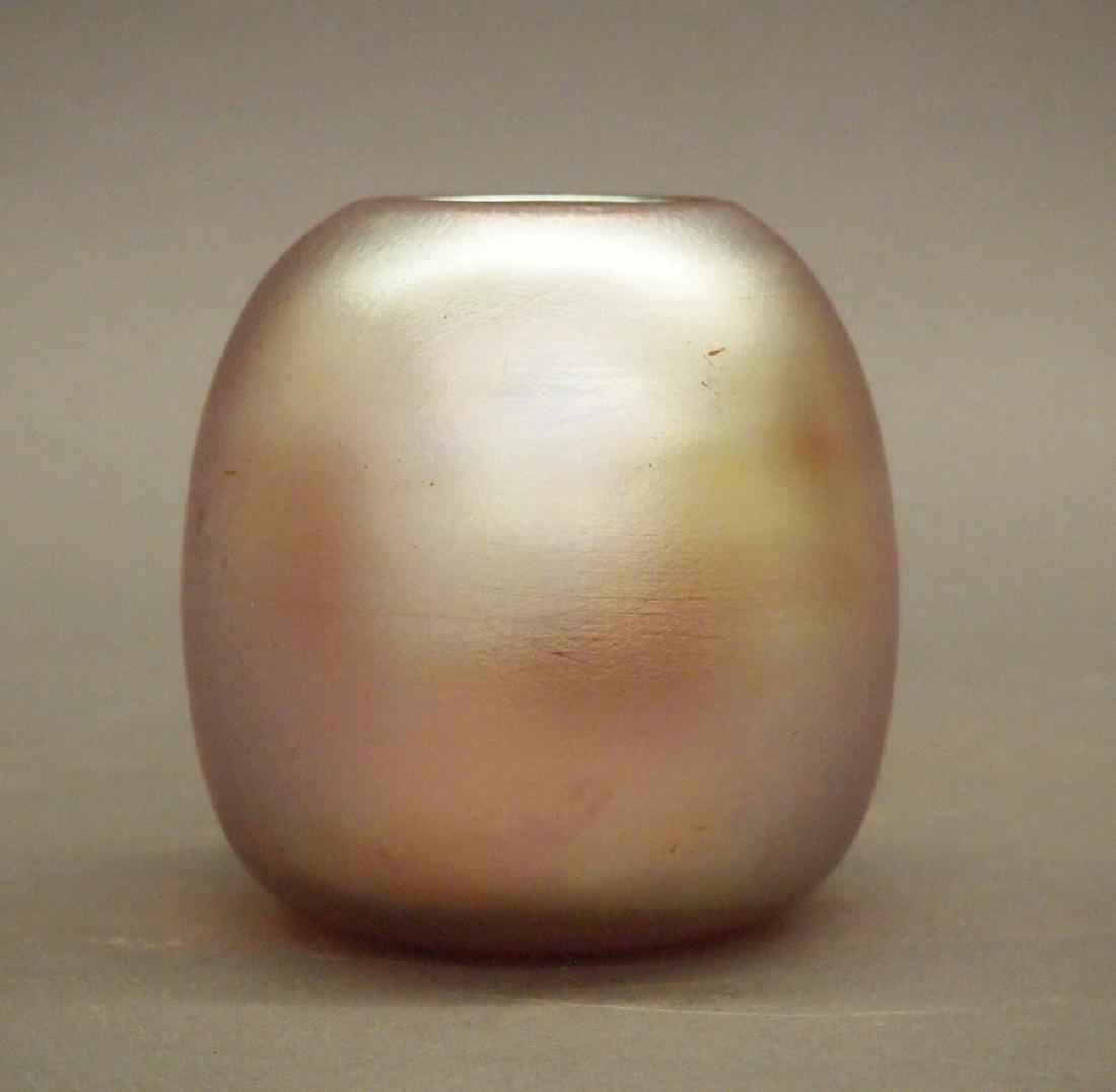 Durand Gold Lustre vase (1 of 2)