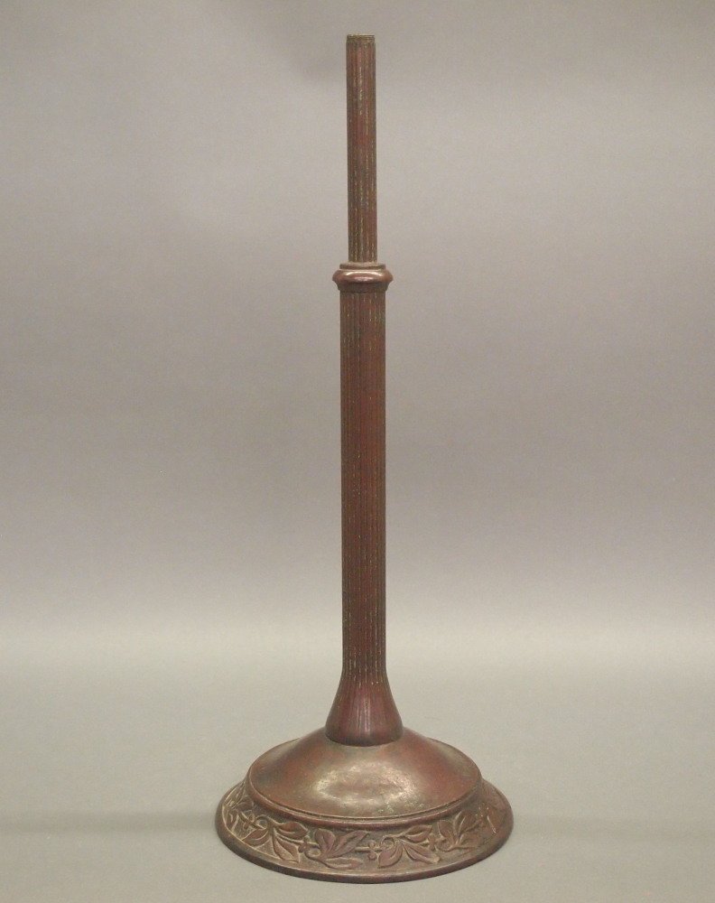 Handel Stylized Vine Lamp Base (1 of 2)