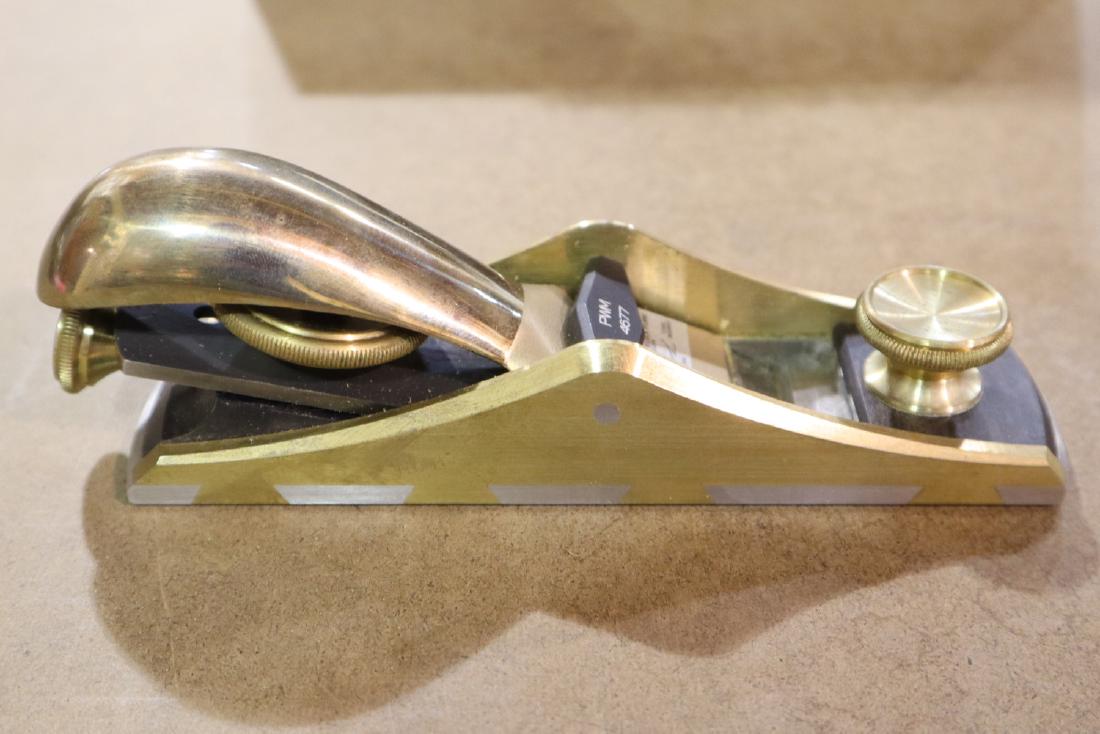 Bridge City #7 Low Angle Block Plane: A Bridge City Tool Works #7 low angle block plane. Includes paperwork and wooden box. Only slight wear. ESTIMATE $100-150