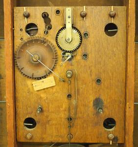 Jerome & Darrow Column & Splat shelf clock