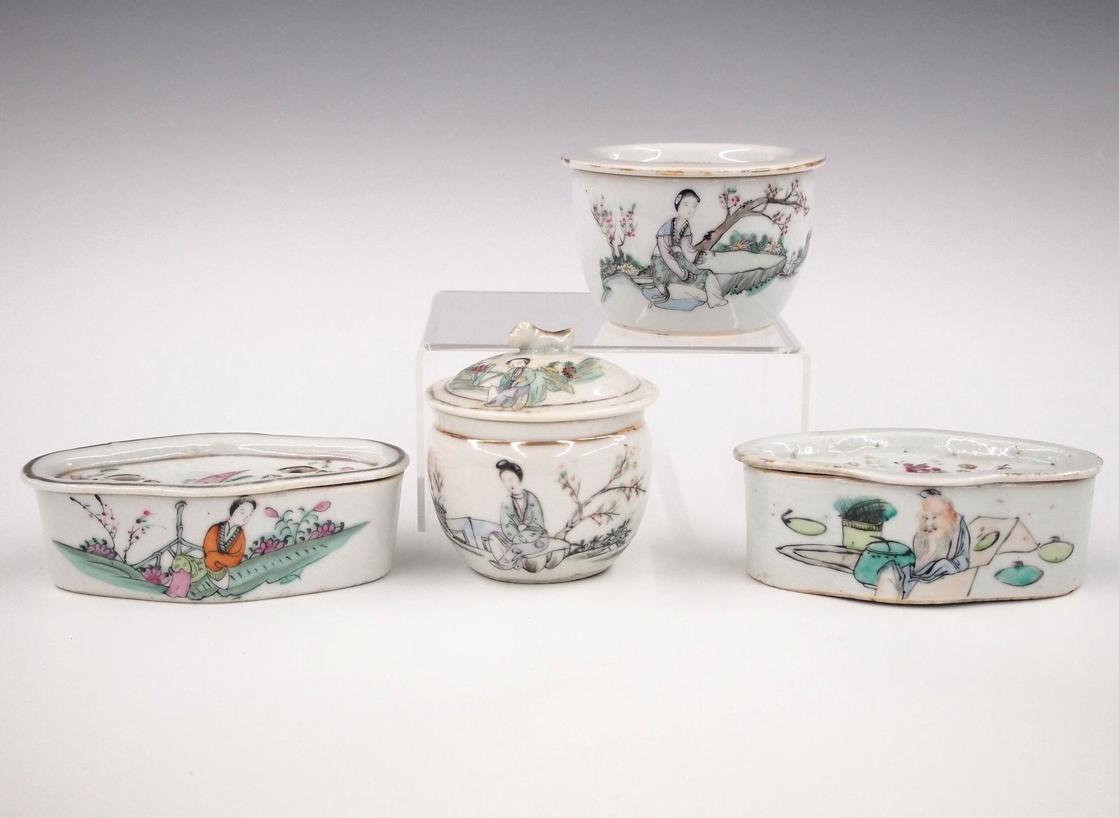 4 Chinese Potpourri Boxes (1 of 2)