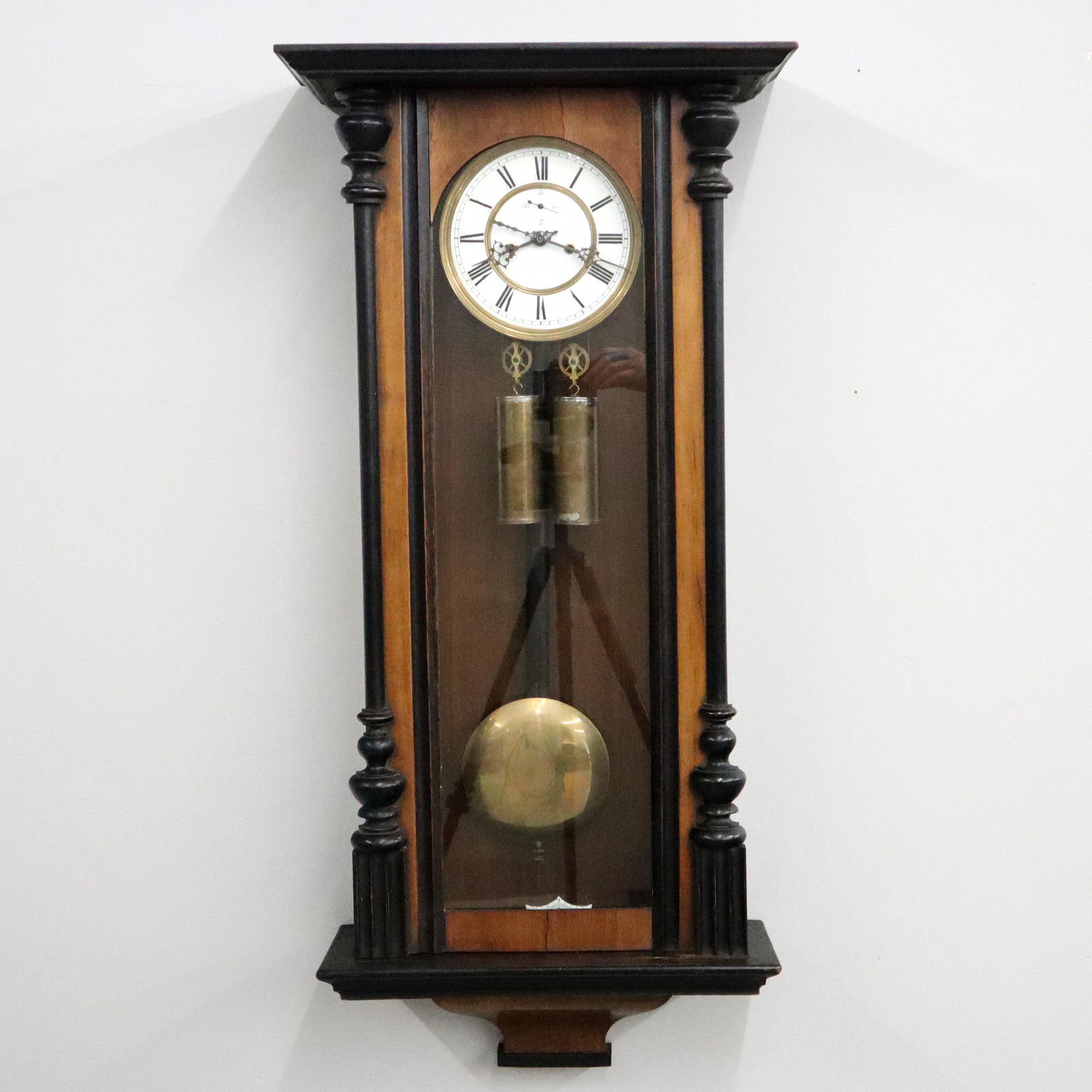 2 wt Vienna Regulator Wall Clock (1 of 3)
