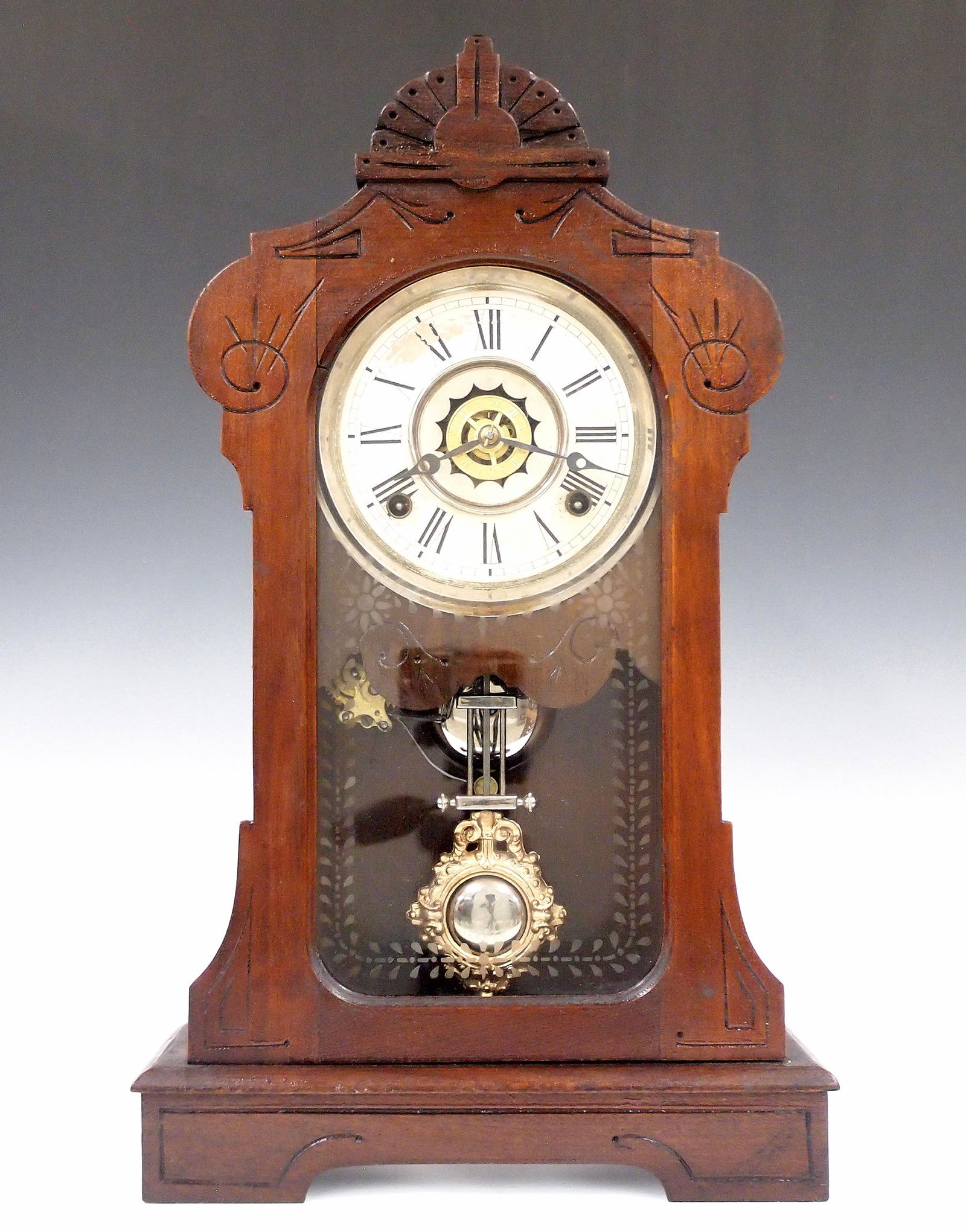 E.N. Welch Beaver Shelf Clock (1 of 3)