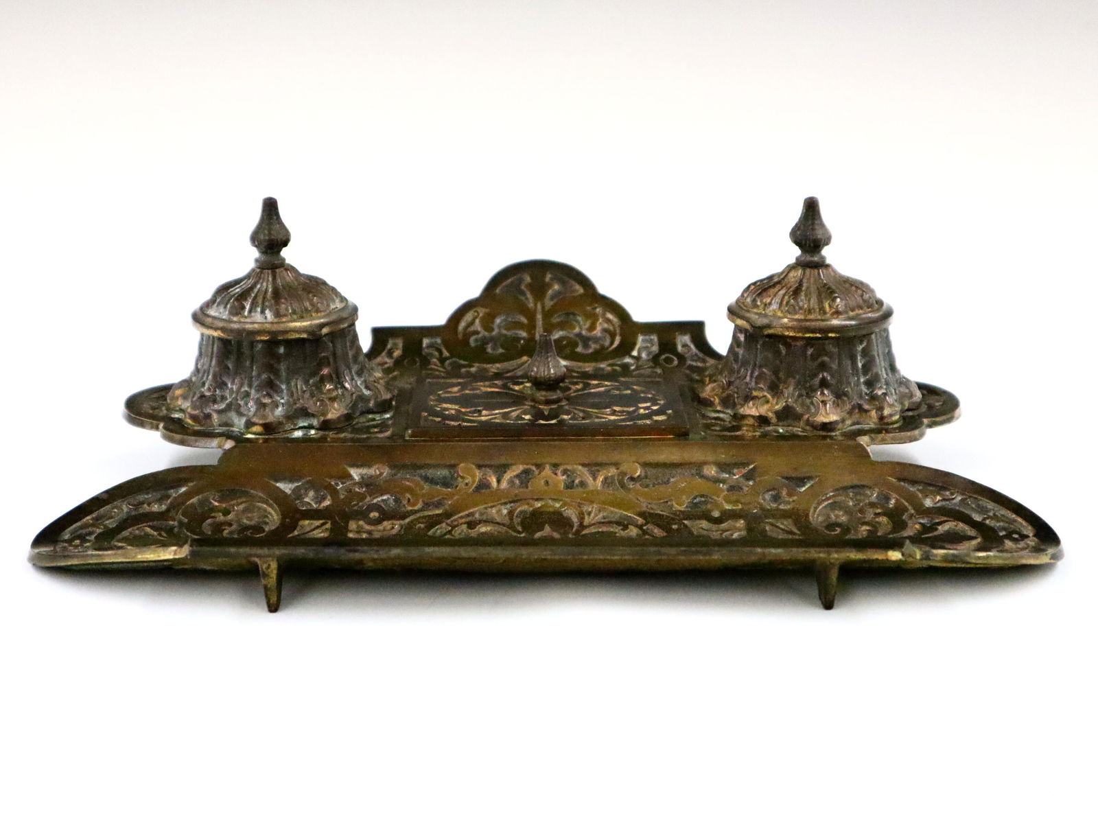 Bradley & Hubbard Inkstand (1 of 4)