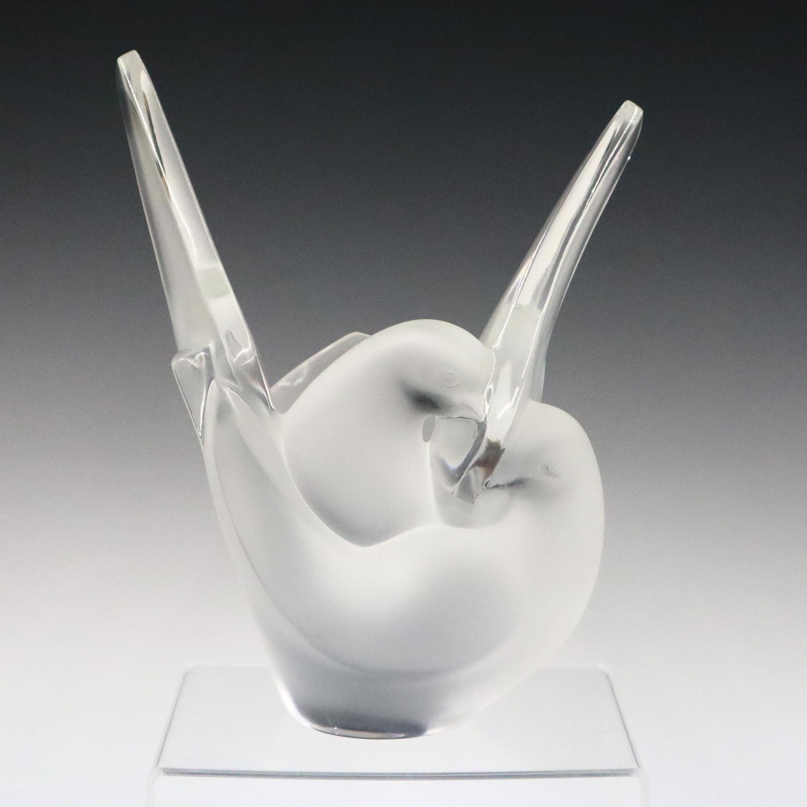 Lalique Sylvie Vase (1 of 2)