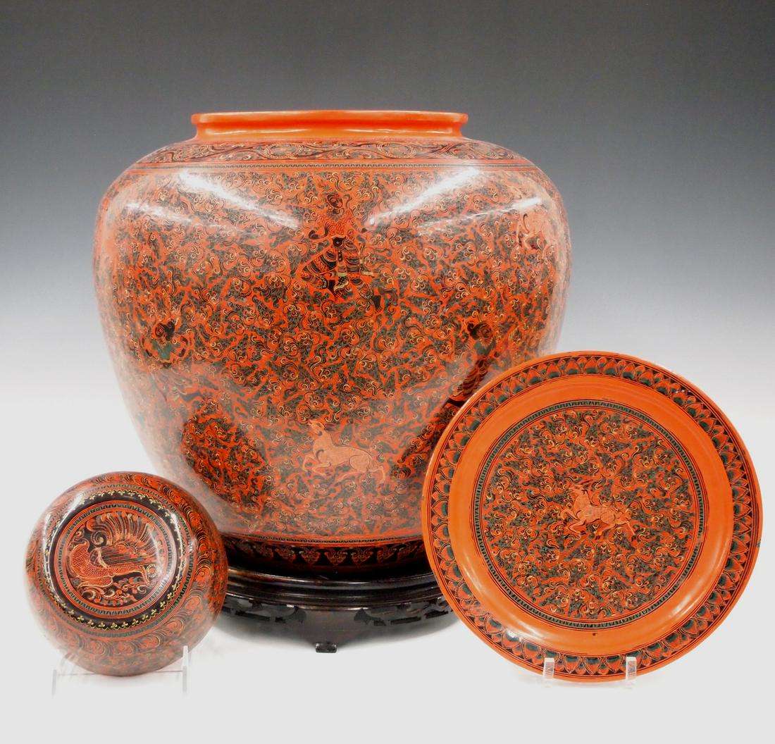 Chinese Lacquer Vase (1 of 2)