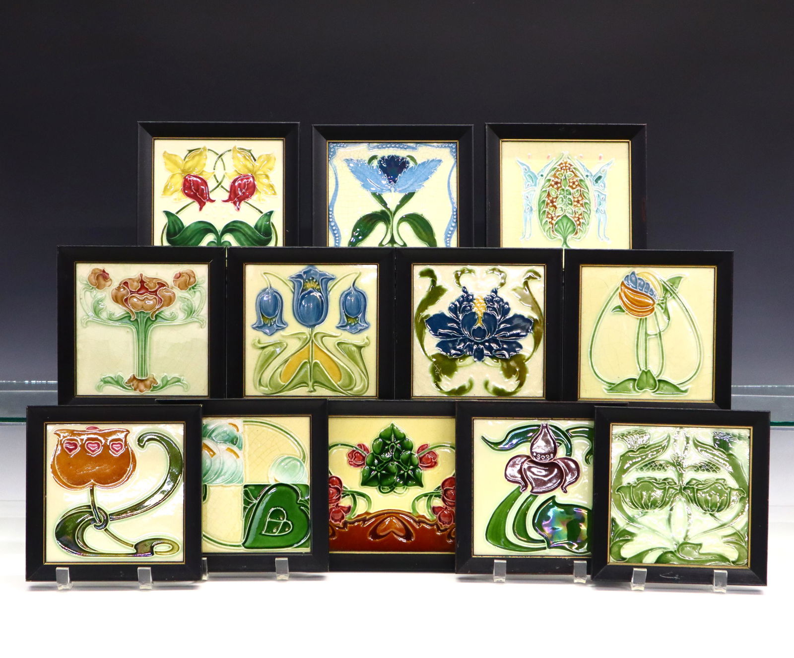 12 English Tiles (1 of 1)