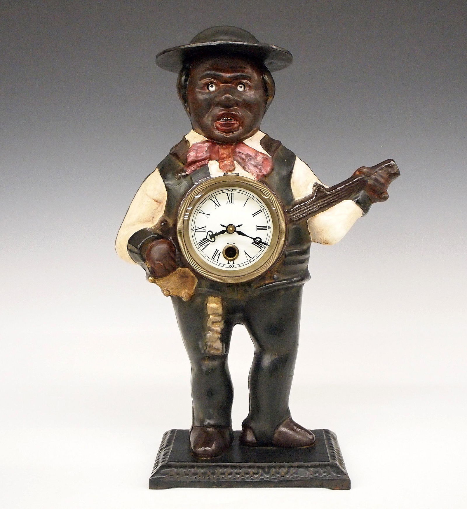 Banjo Blinking Eye Clock (1 of 5)