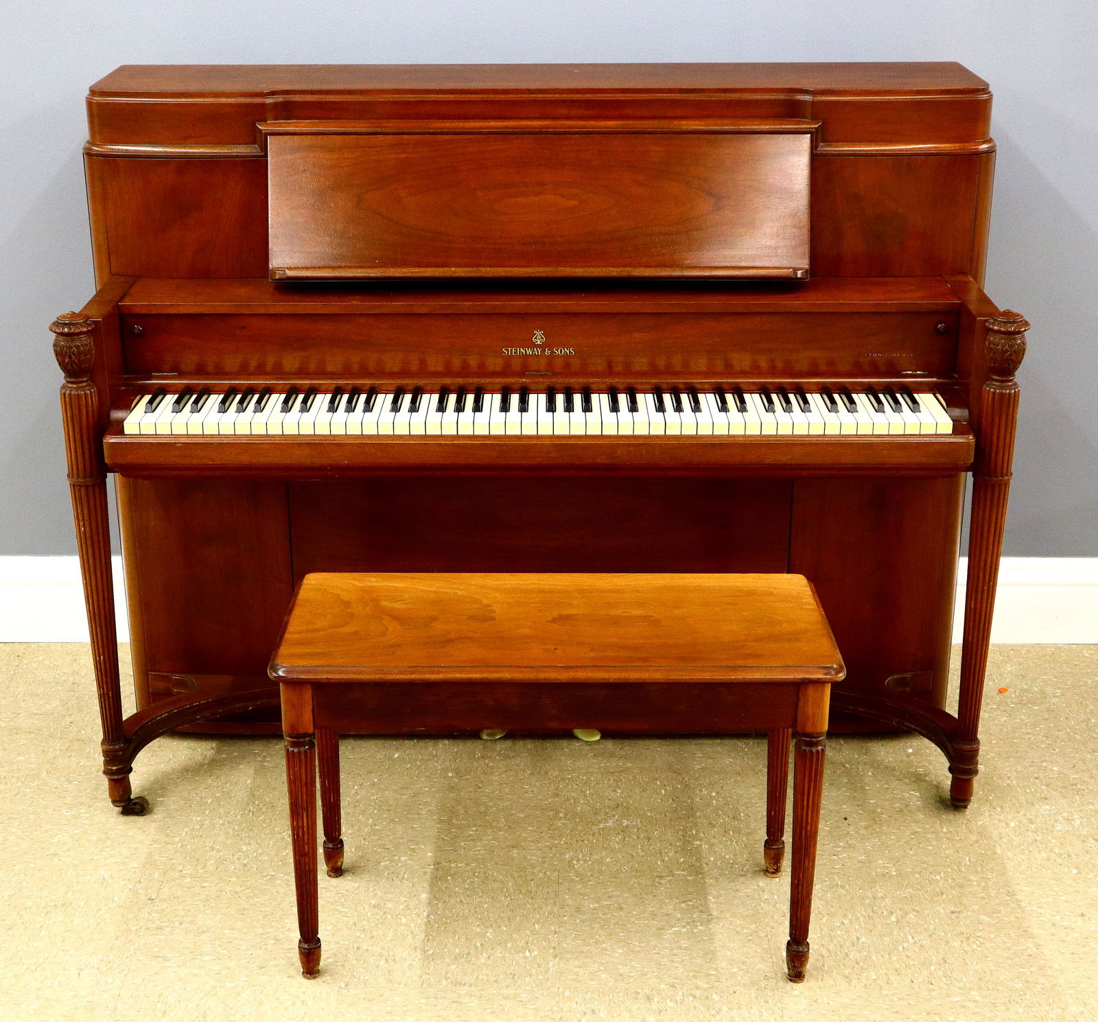 Steinway Model P Studio Piano (1 of 5)