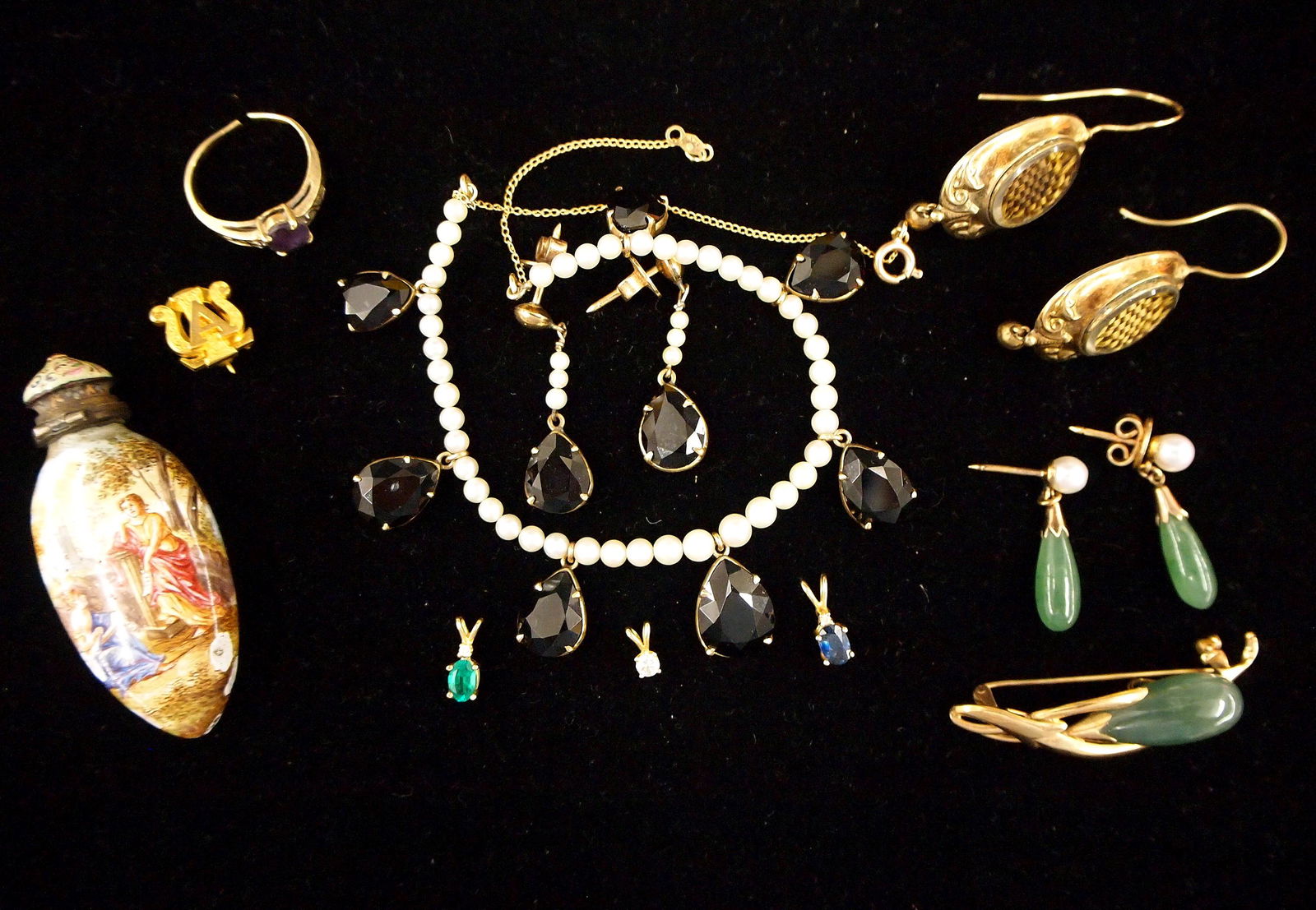 Gold & Costume Jewelry (1 of 1)