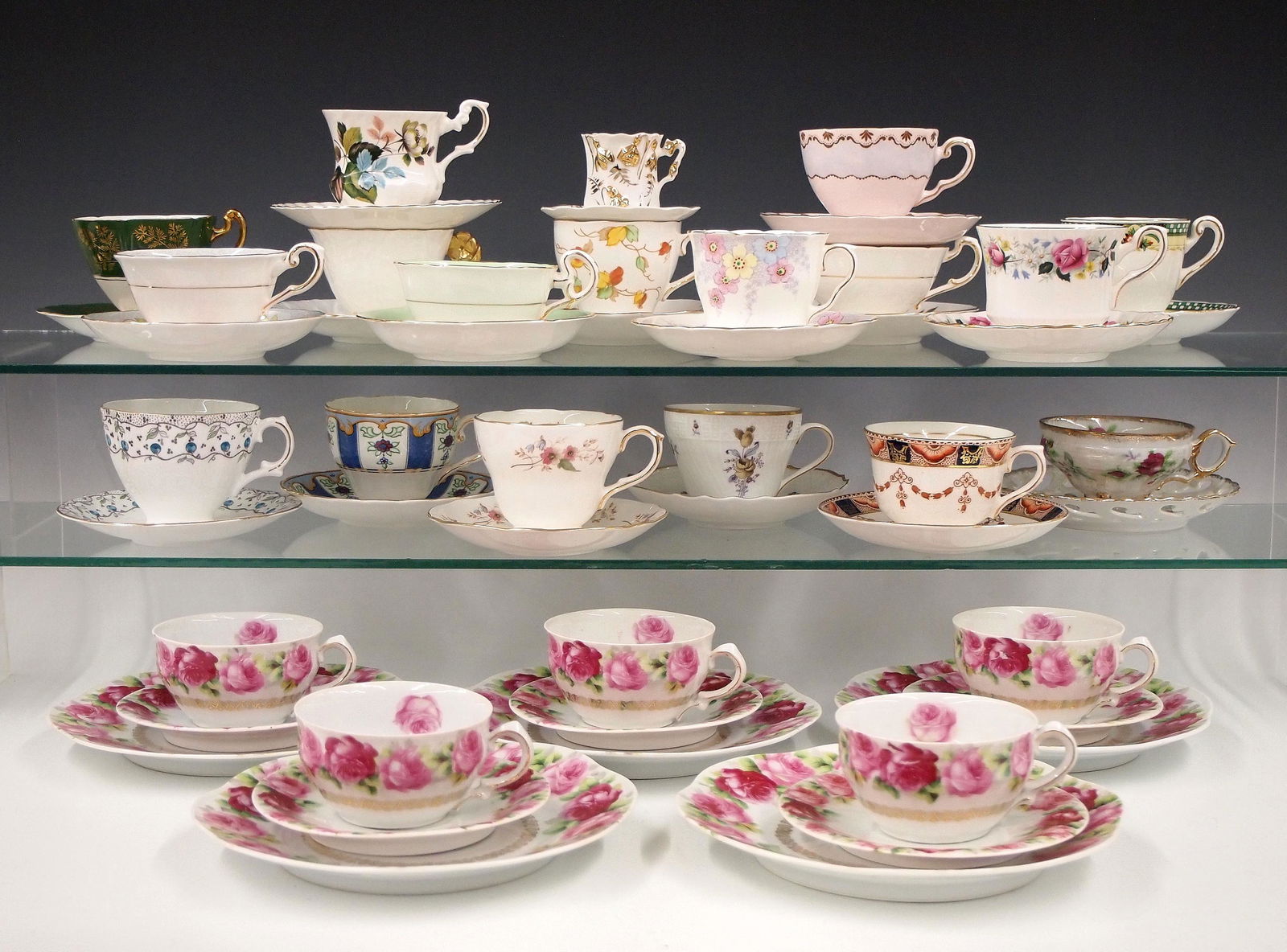 28 pcs Porcelain (1 of 1)