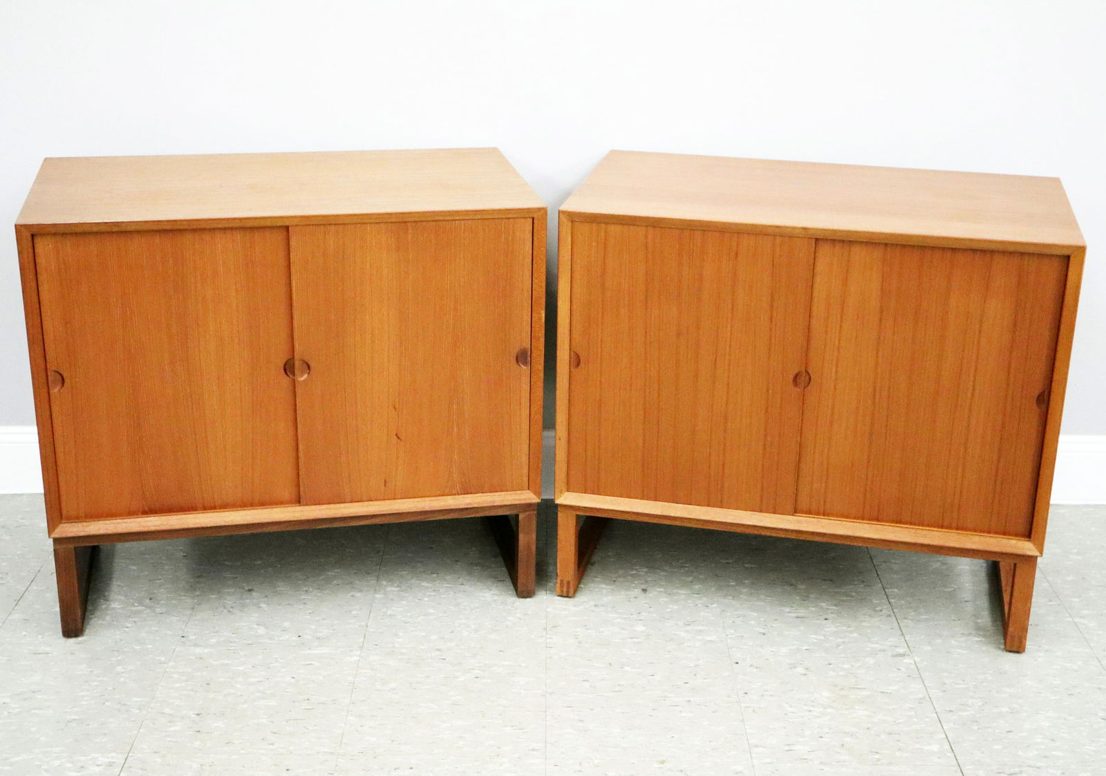 2 Teak Record Cabinets (1 of 8)