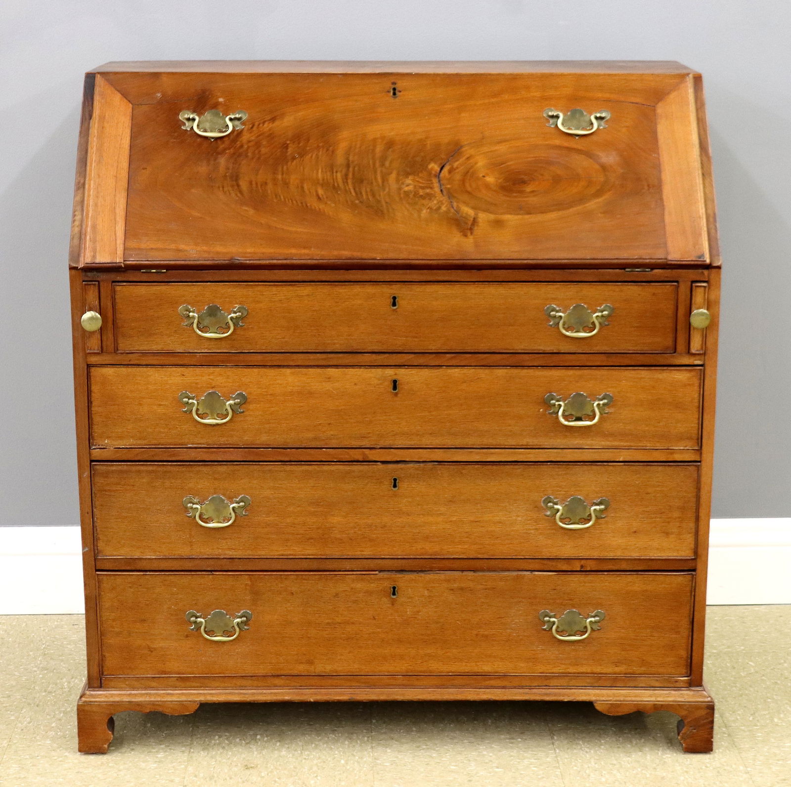 American Slant Top Desk (1 of 2)