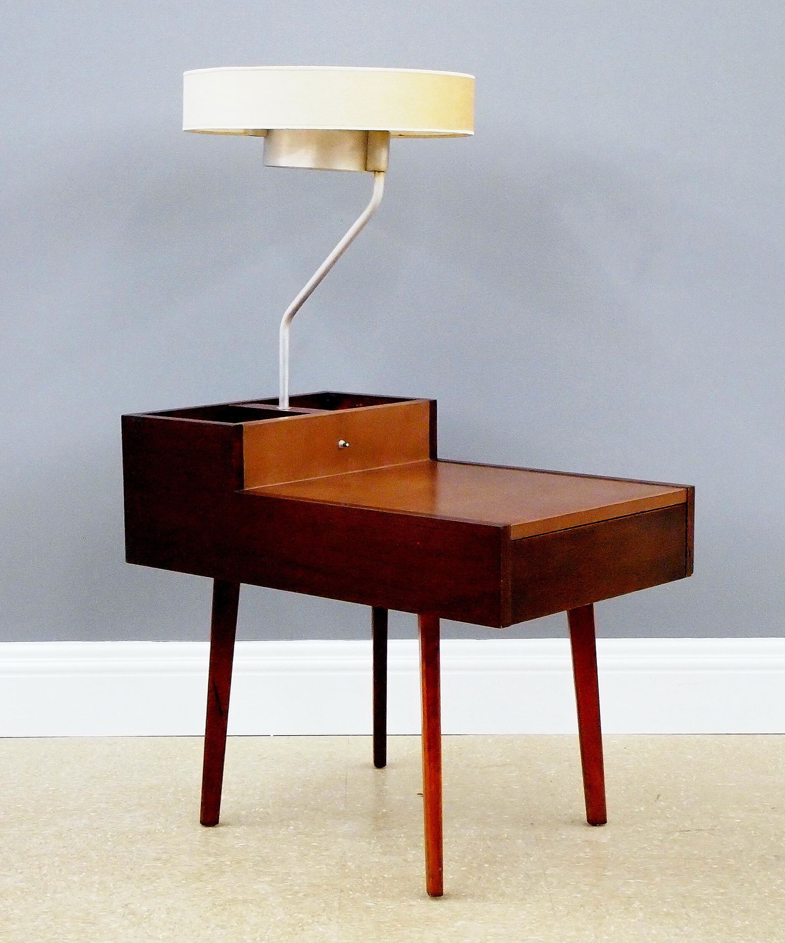 G. Nelson Lamp & Planters Table (1 of 4)