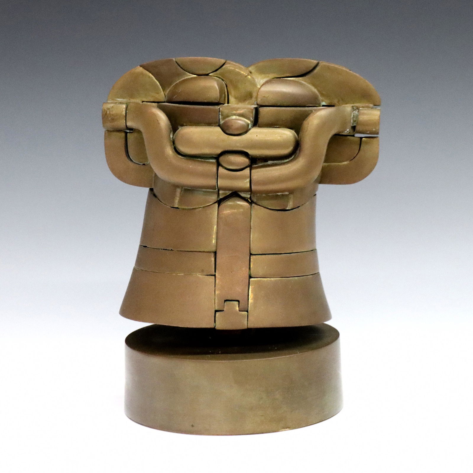 M. Berrocal Richelieu Puzzle Sculpture (1 of 13)