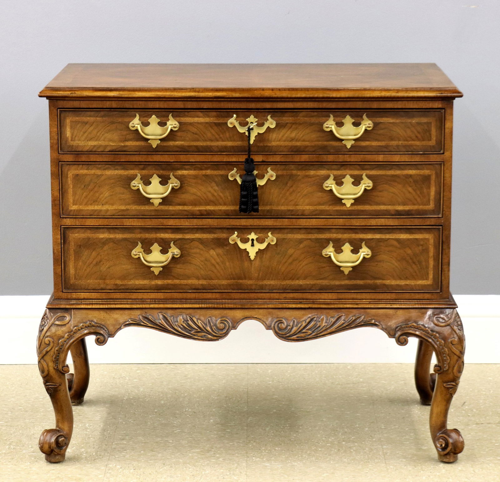 Baker Stately Homes Commode (1 of 6)