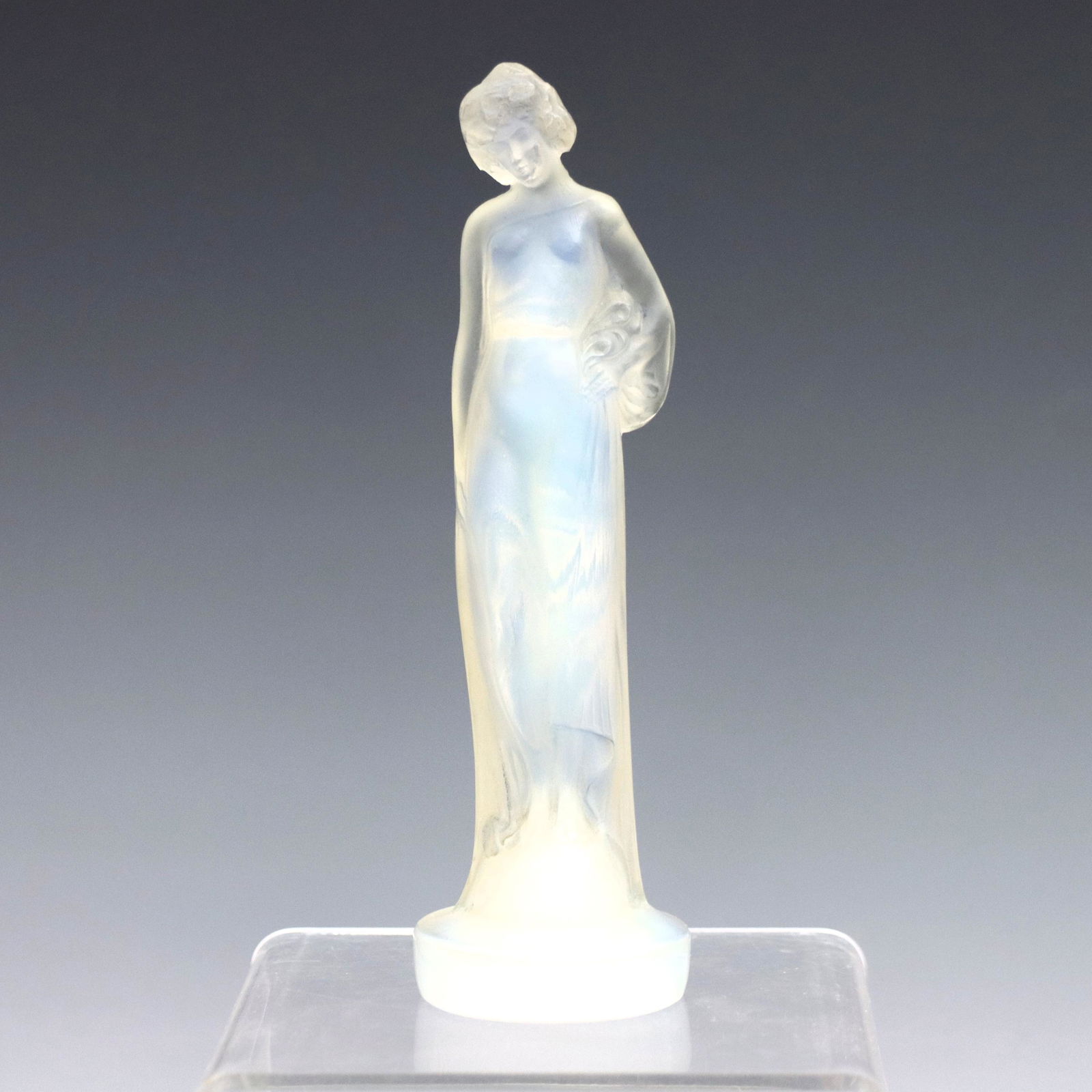 Lalique Moyenne Nue Figure (1 of 3)