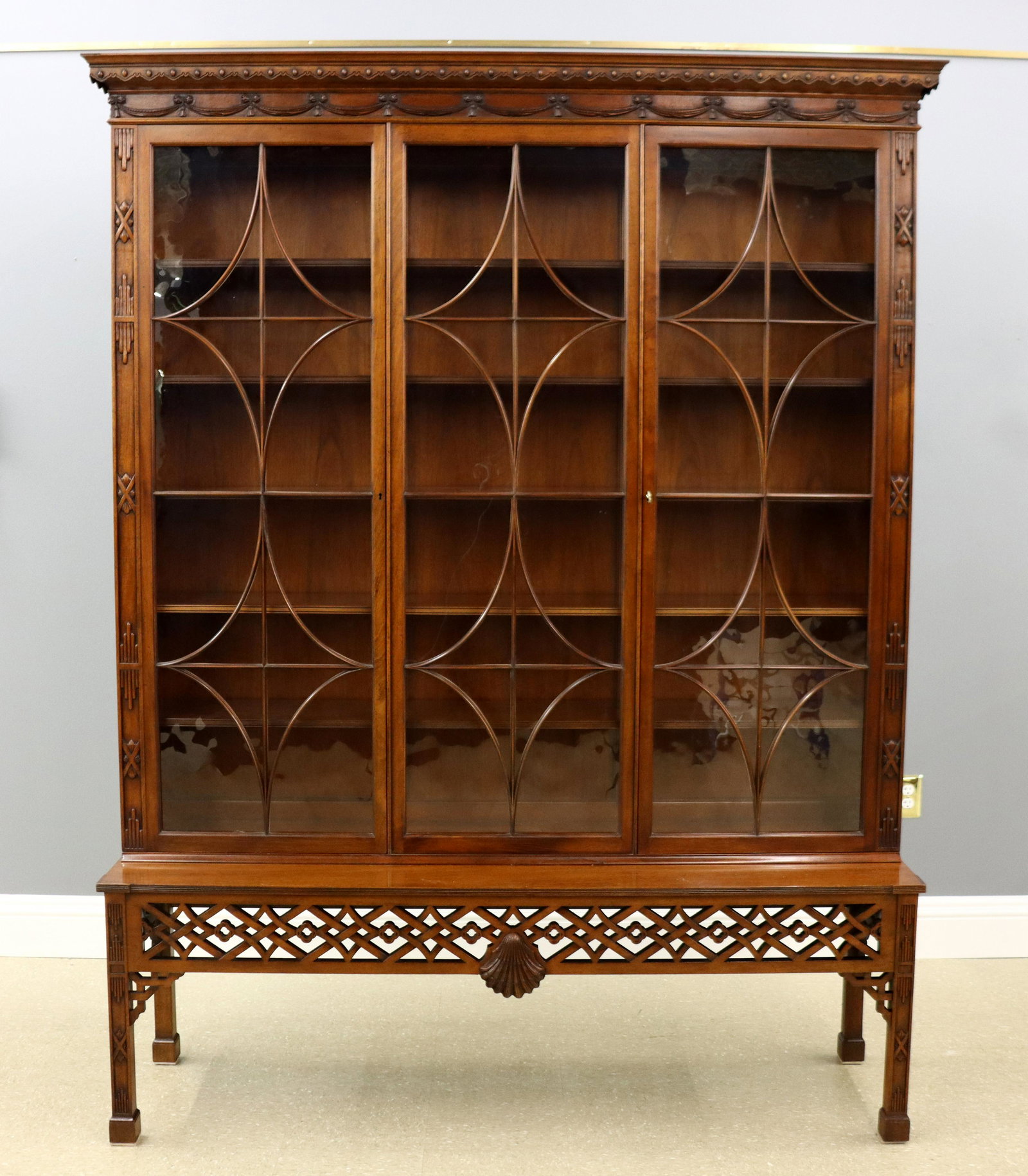 Baker Chippendale Style Bookcase (1 of 6)