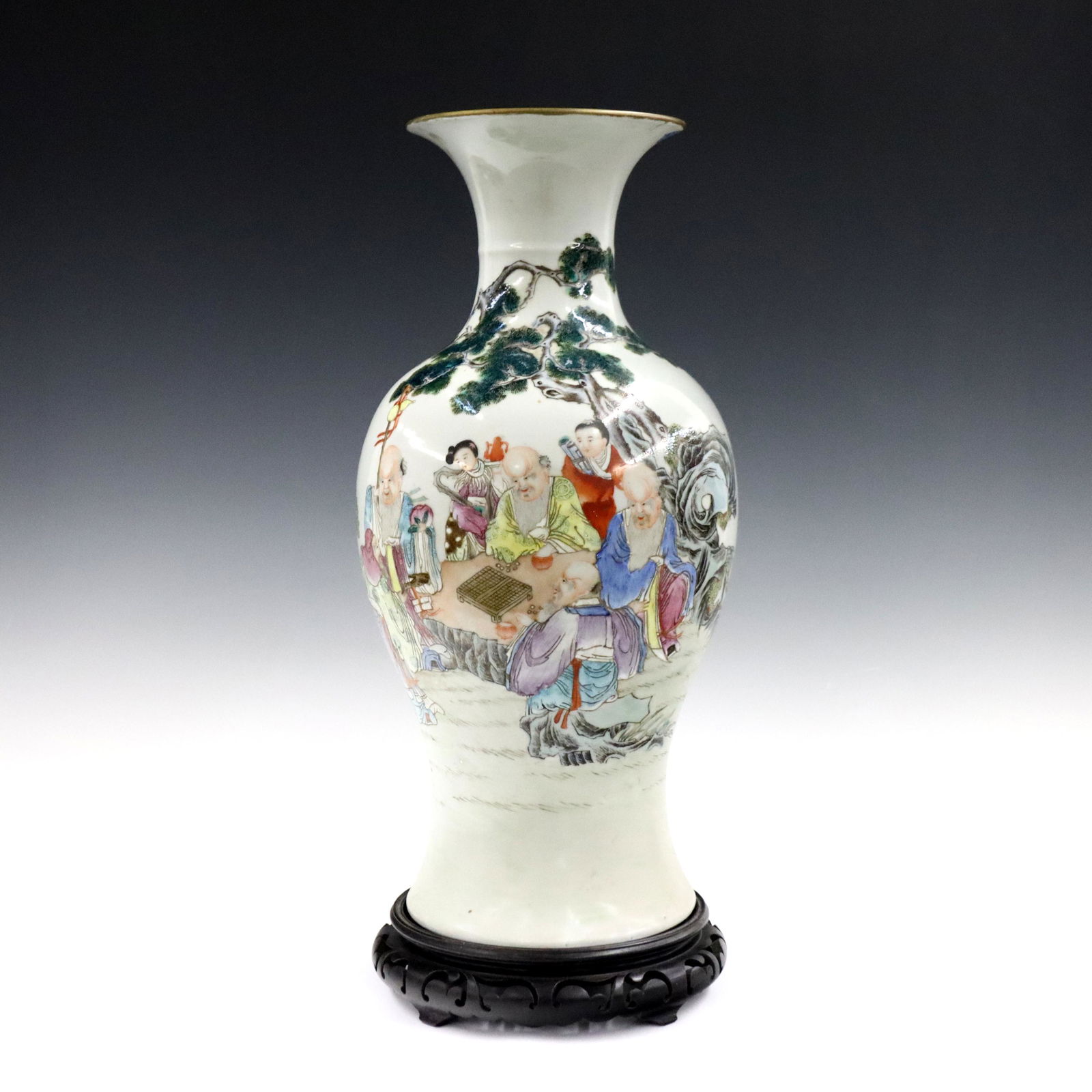 Chinese Famille Rose Vase (1 of 12)