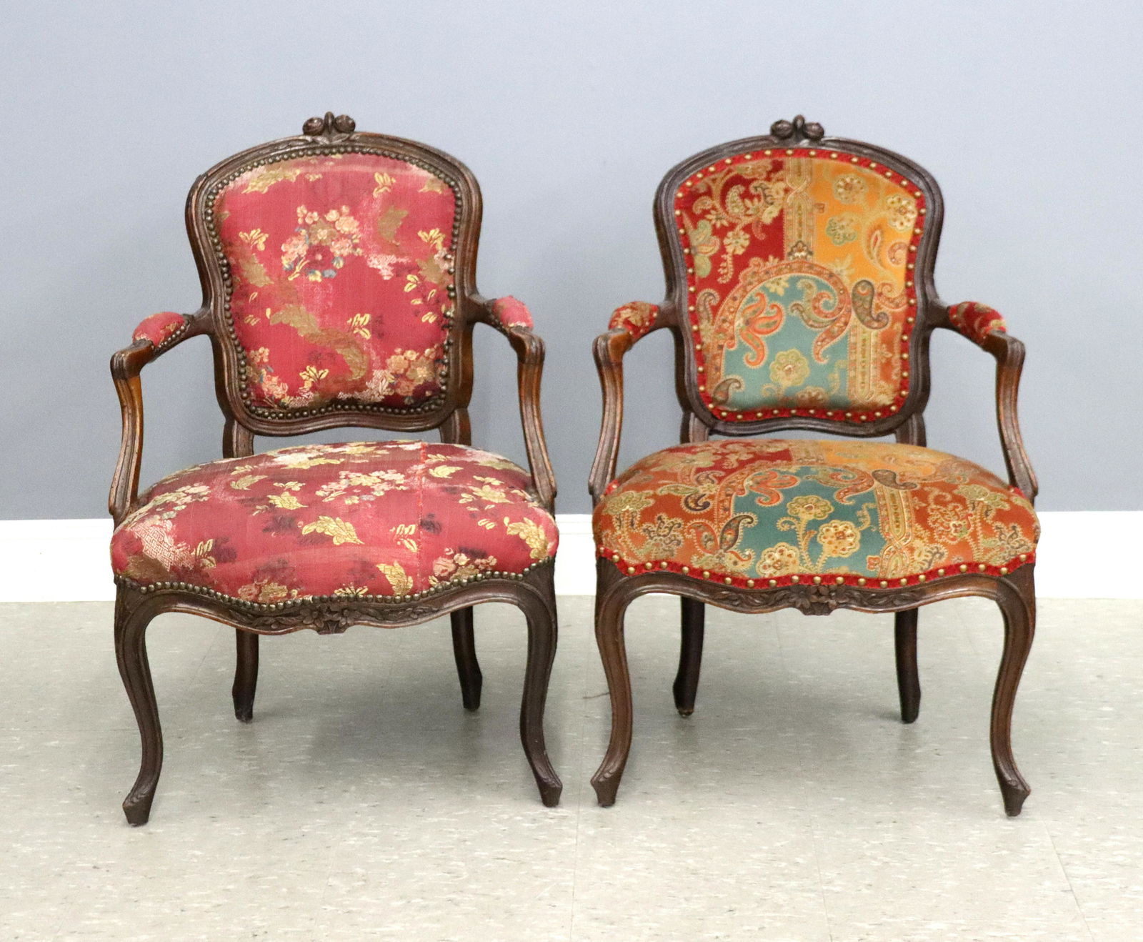 Pr French Louis XV Fauteuils (1 of 13)