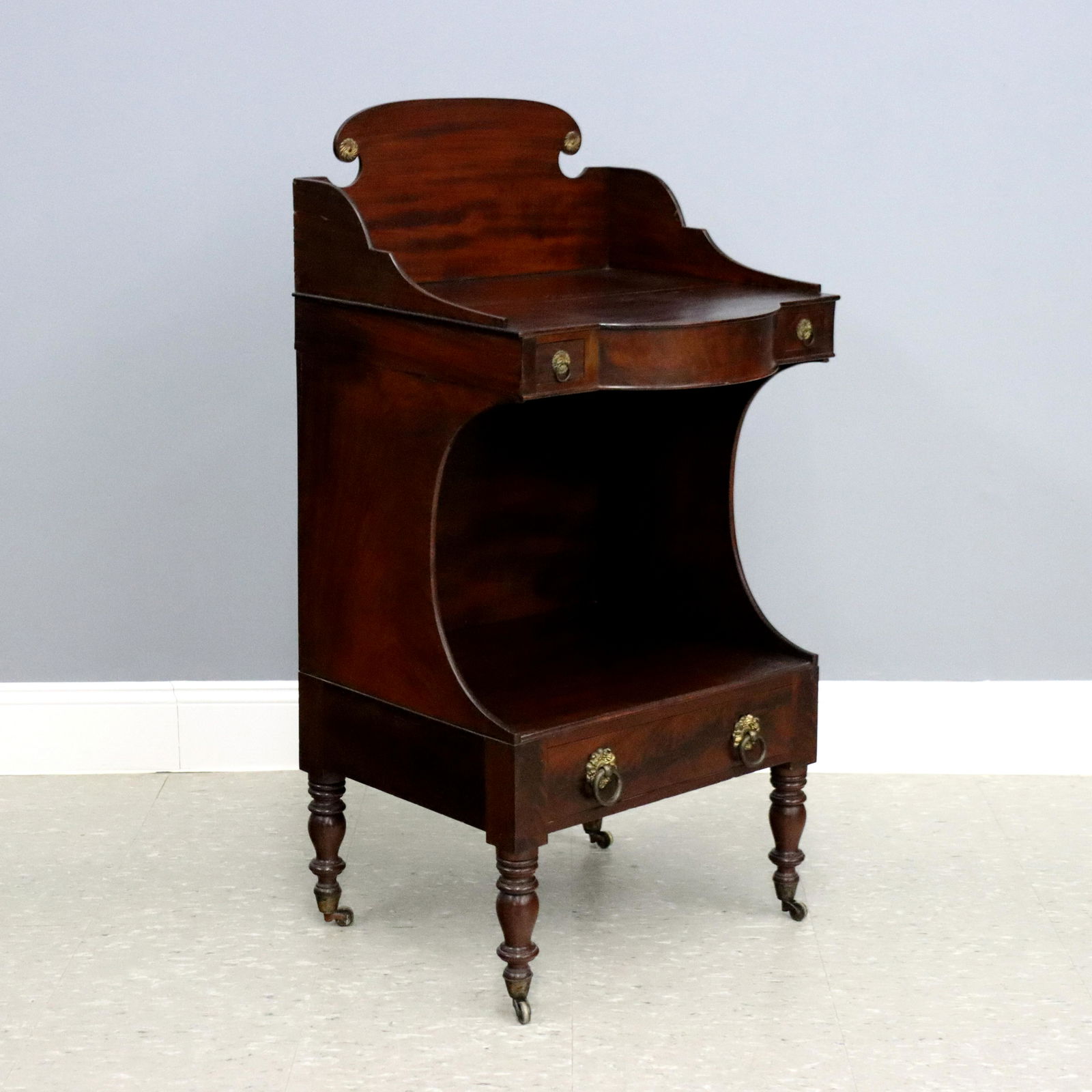 American Sheraton Wash Stand (1 of 2)