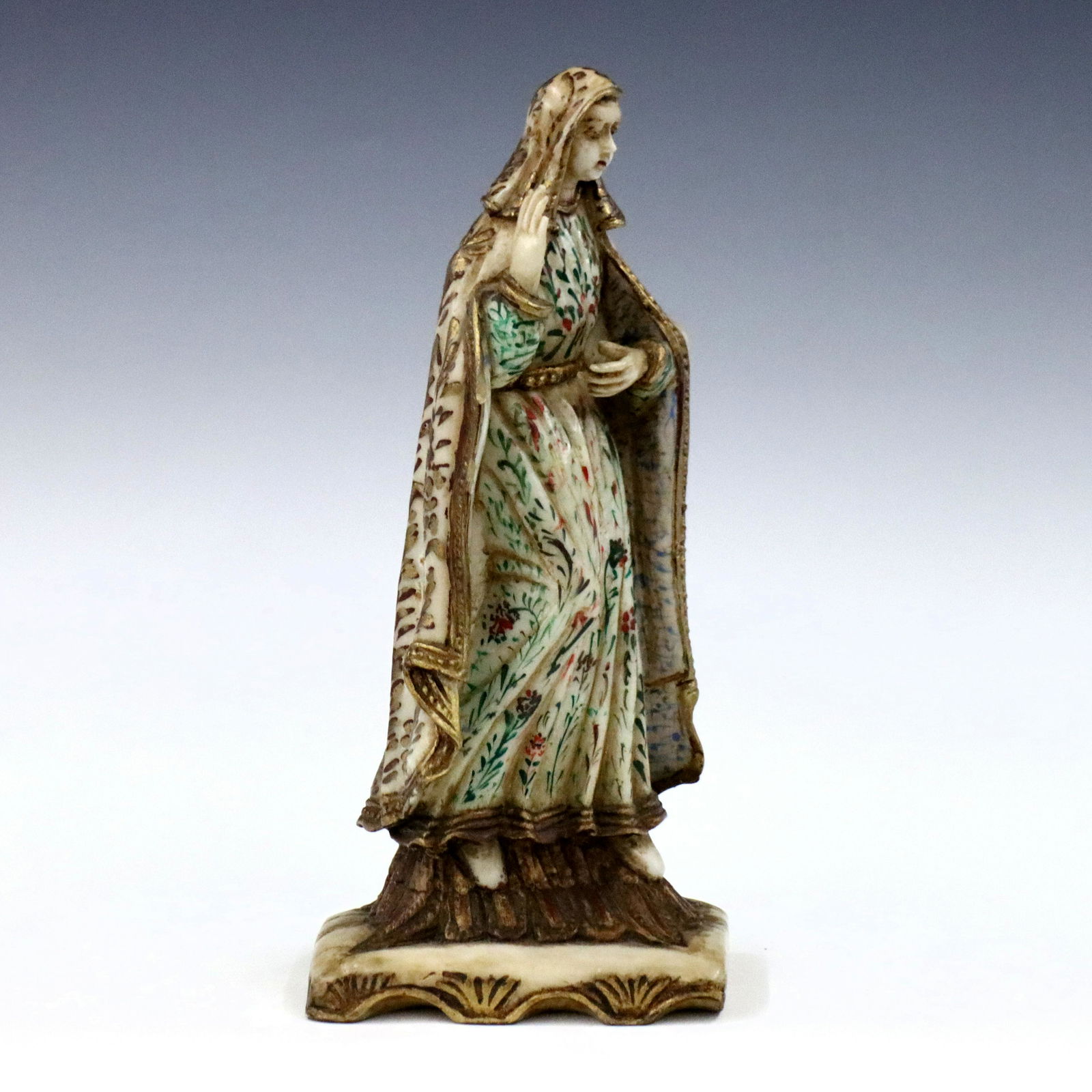 St. Helena Huamanga Santos Figure (1 of 4)