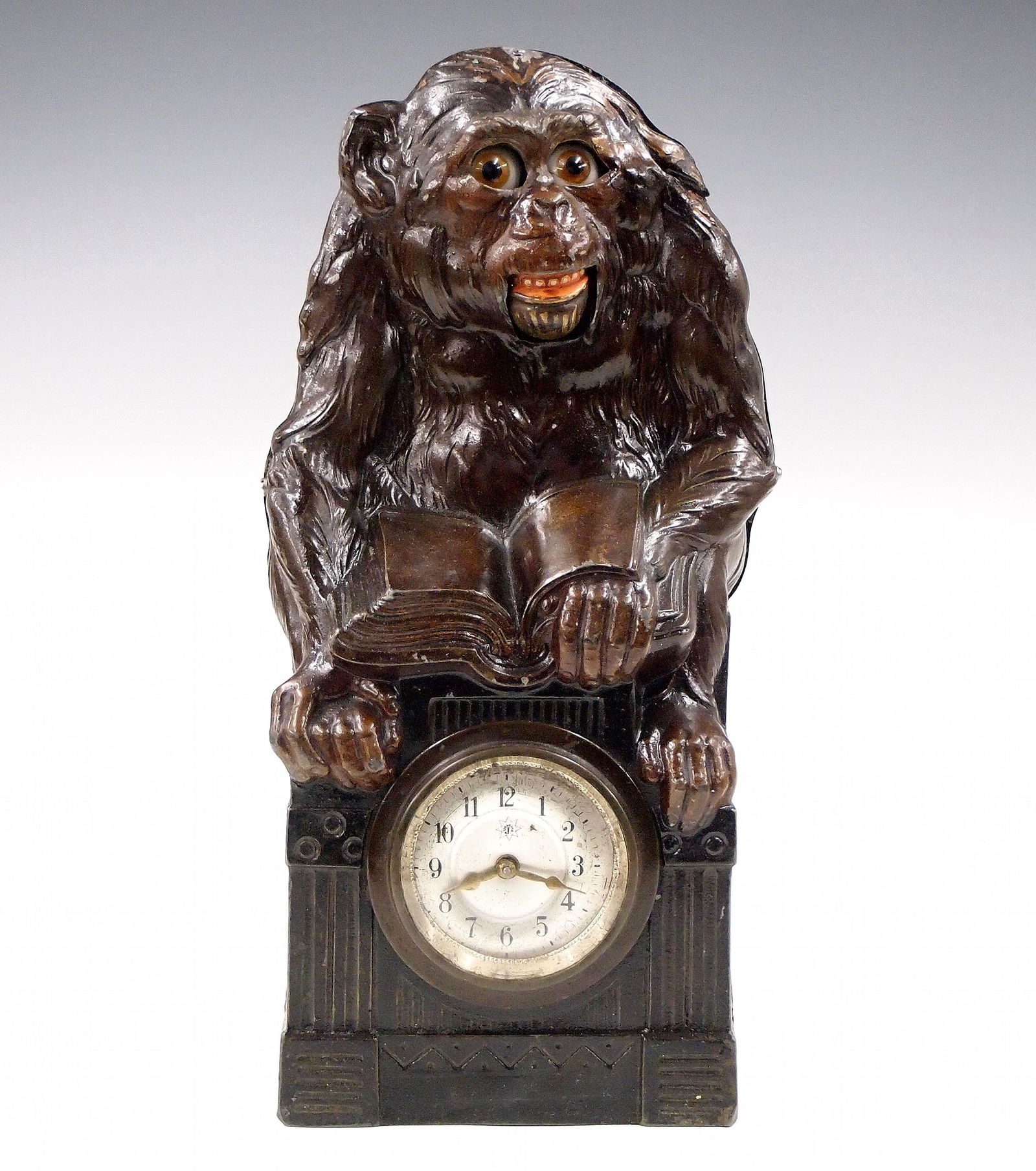 Junghans Animated Novelty Clock (1 of 4)