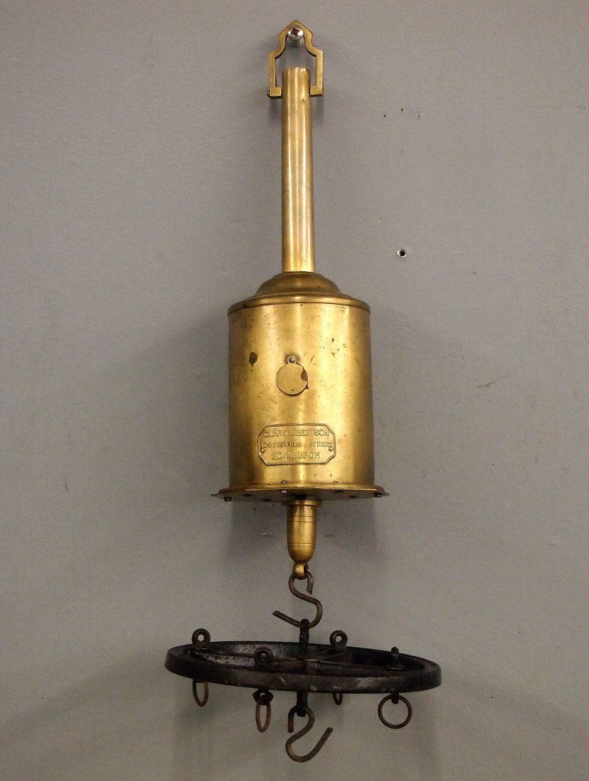 Clock Work Roasting Jack (1 of 2)