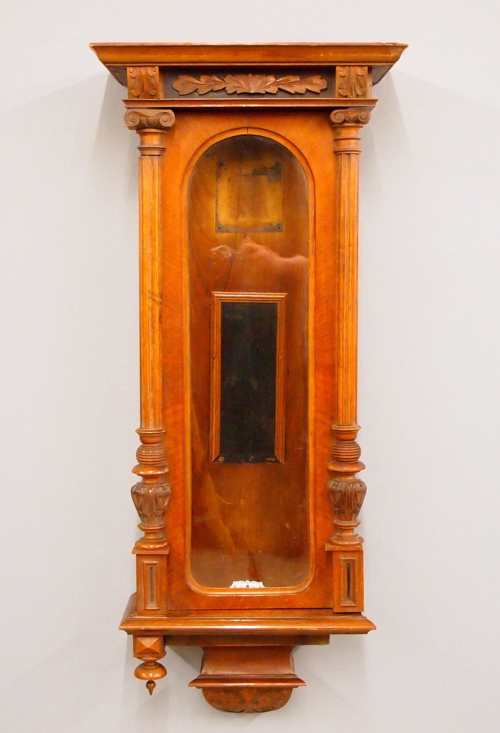 Vienna Regulator Case (1 of 2)