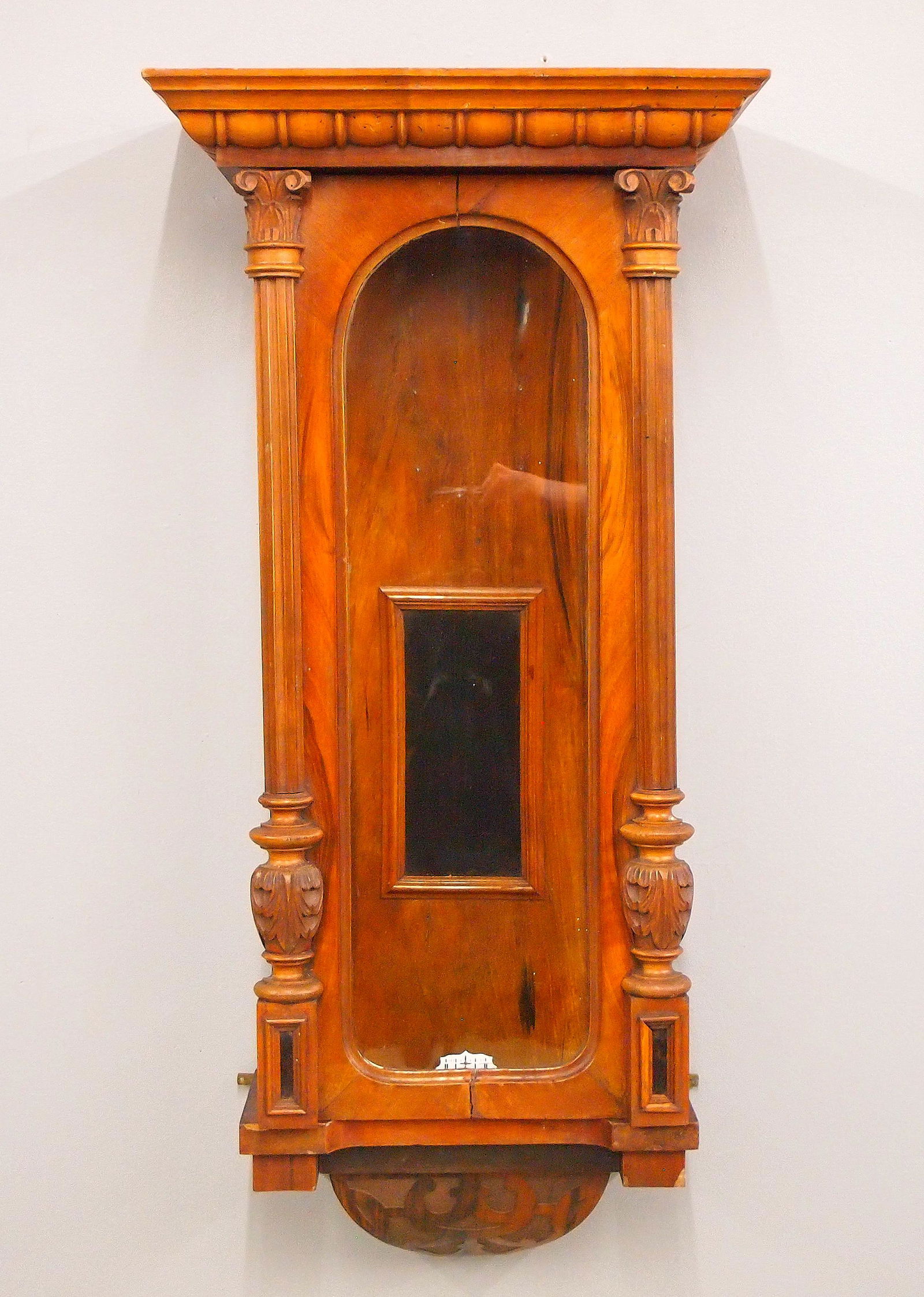 Vienna Regulator Case (1 of 1)