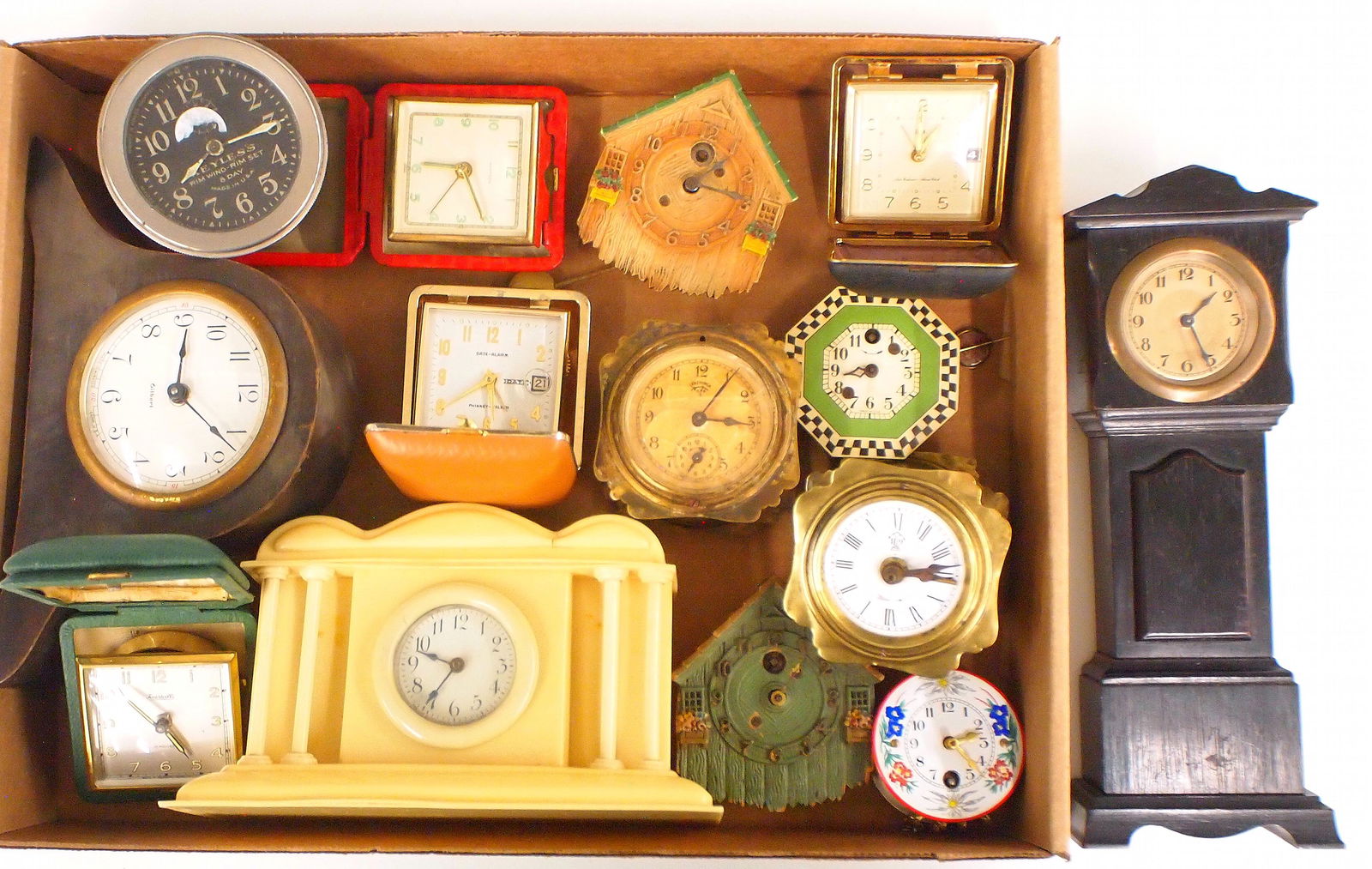 14 Novelty & Alarm Clocks (1 of 1)