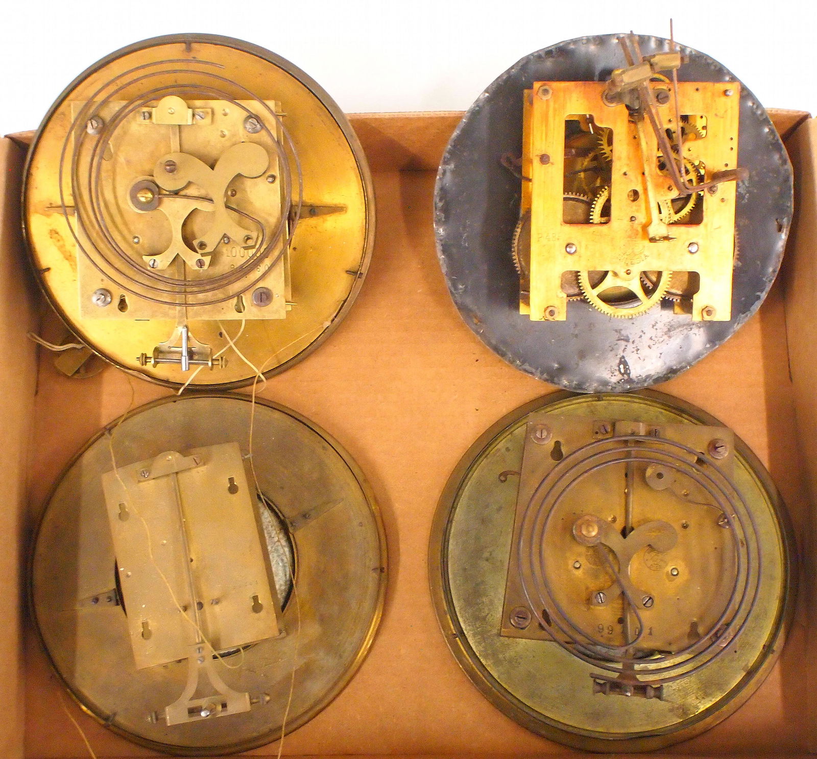 4 Wall Clock Movements (1 of 1)