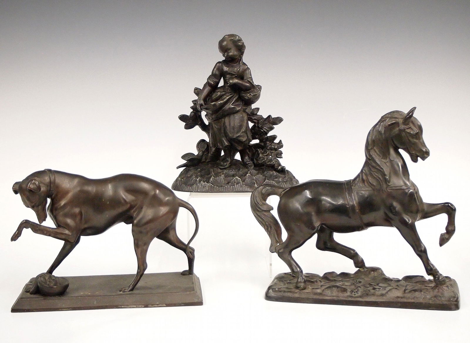 3 Clock Topper Figures (1 of 1)