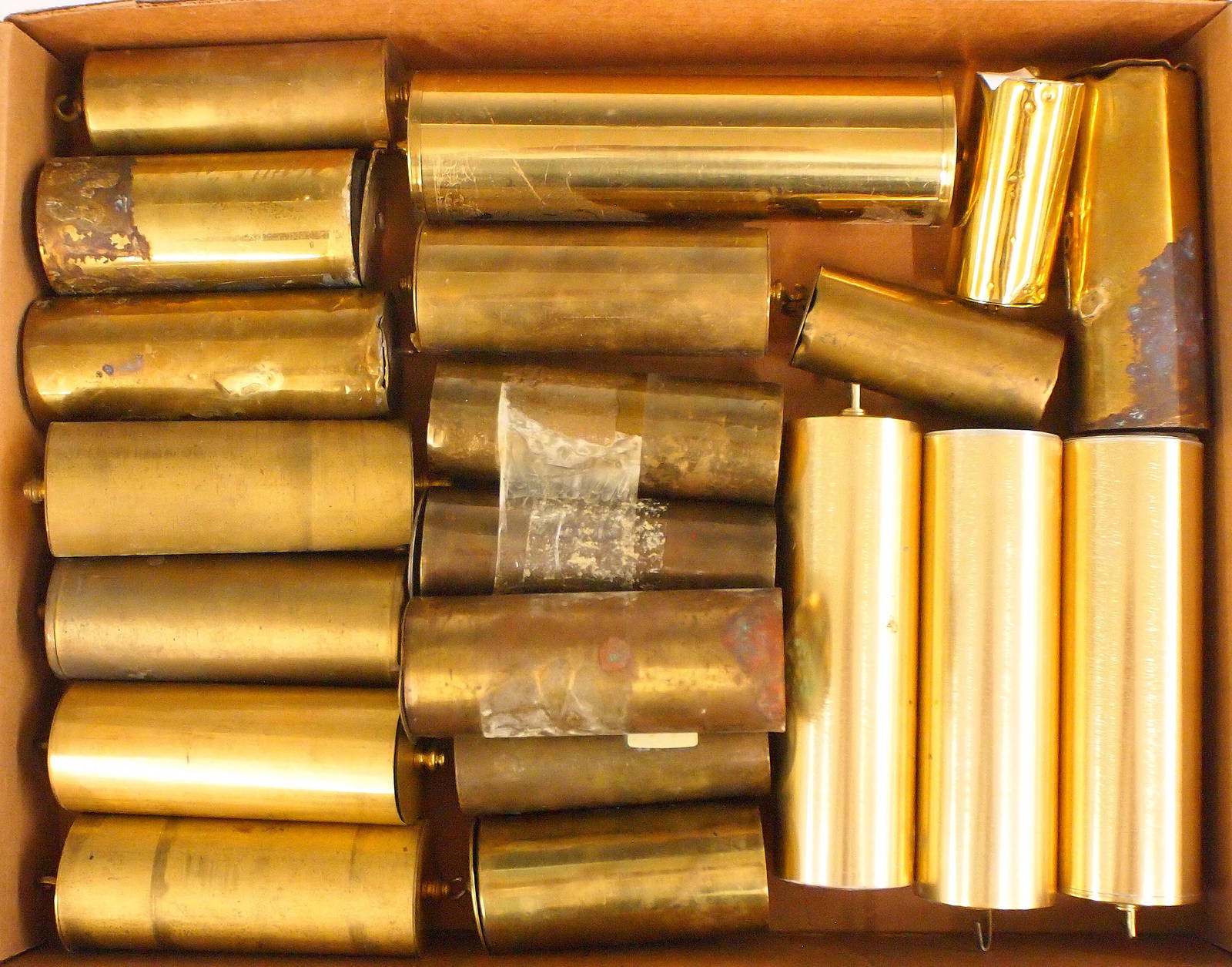 20 Wall Clock Weights (0200) on Apr 07, 2023 Schmidt's Antiques Inc