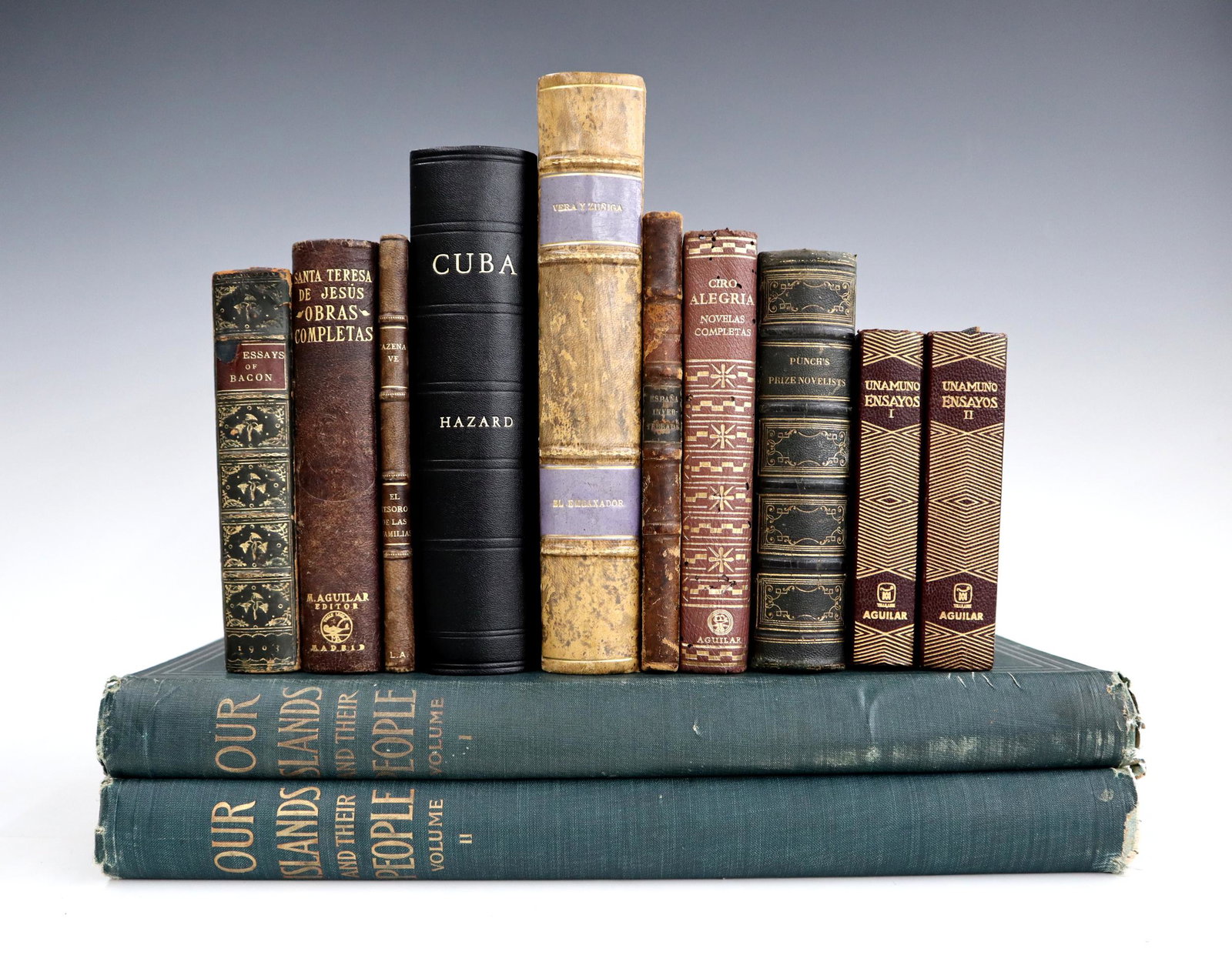 12 Antique & Vintage Books: Twelve 19th and 20th century books. Includes Olivares, Jose de "Our Islands and their People as Seen with Camera and Pencil" (Vol I & II) 1899; Hazard, Samuel "Cuba with Pen and Pencil" 1871; Thackera