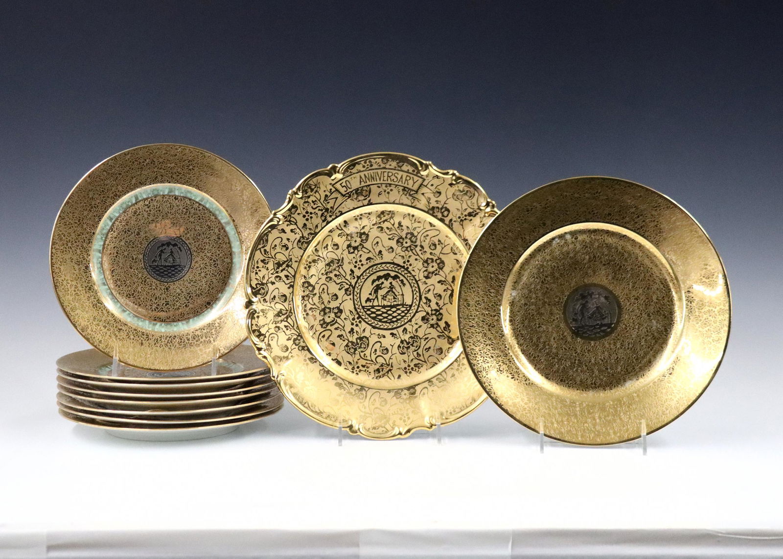 26 Pc Hutschenreuther Porcelain Service (1 of 3)