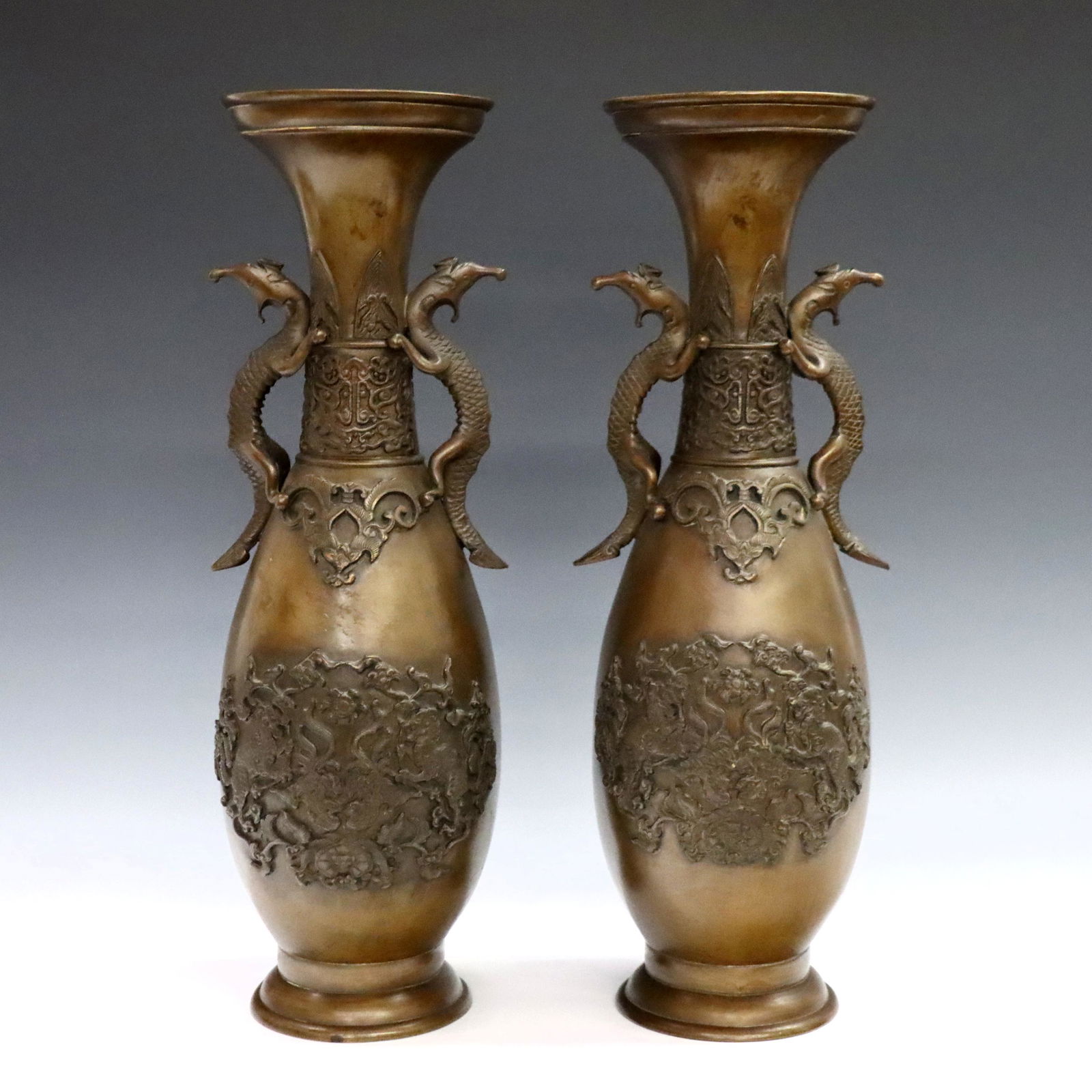 Pr Chinese Bronze Vases (1 of 3)
