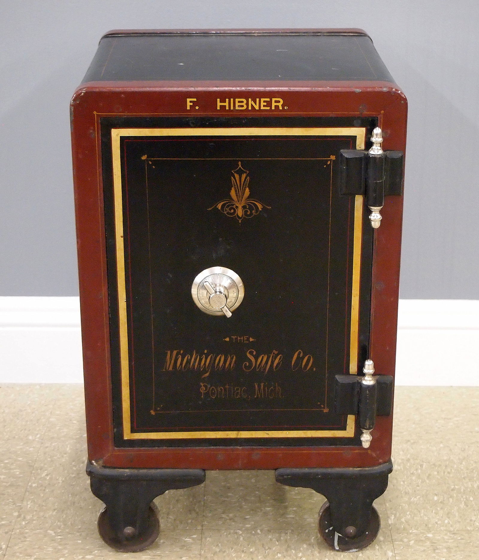 Small Iron Safe (1 of 14)