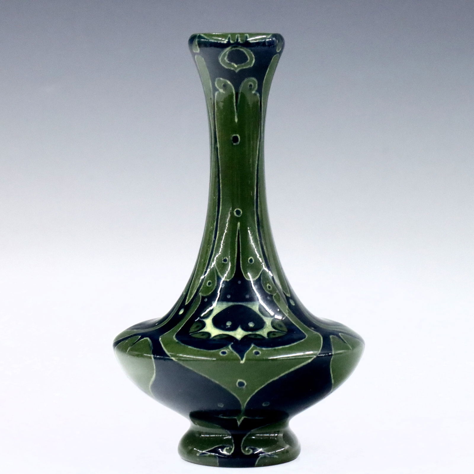 Distel Art Nouveau Vase (1 of 3)