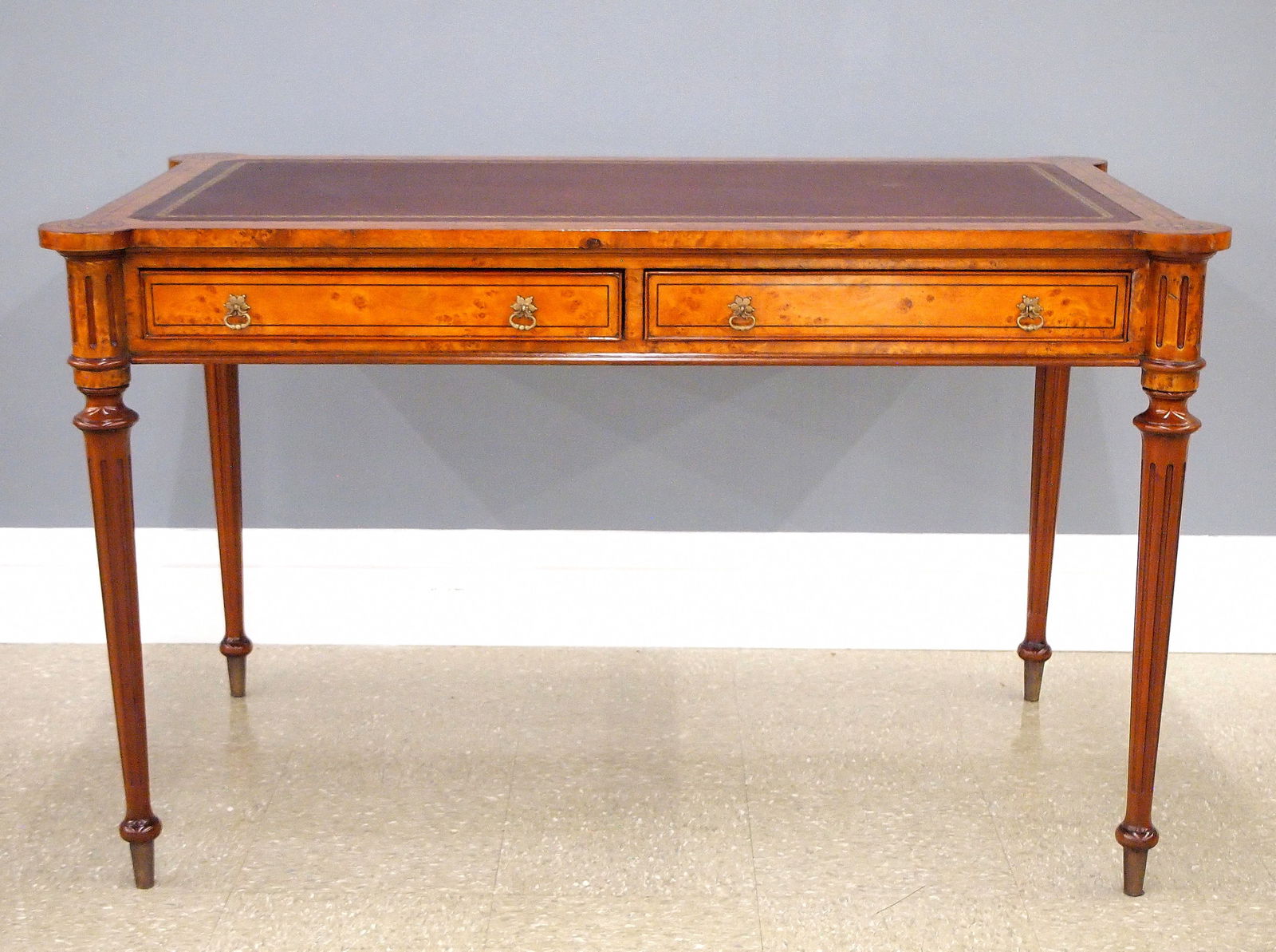 Scully & Scully Writing Table (1 of 7)