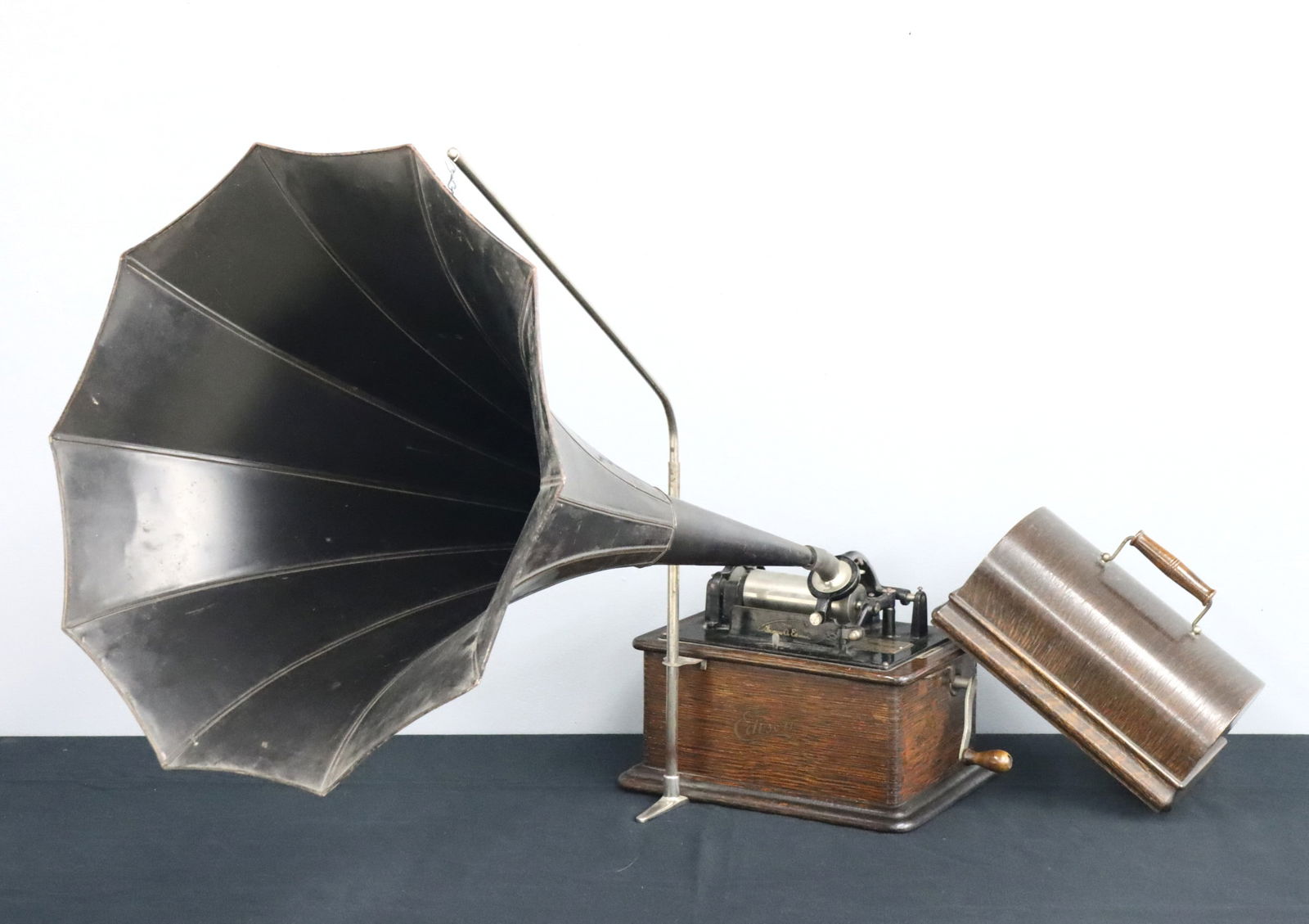 Edison Standard Phonograph & 12 Cylinders (1 of 6)