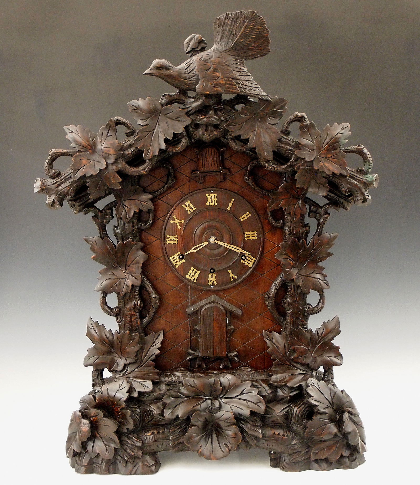 Black Forest Trumpeter Table Clock (1 of 7)