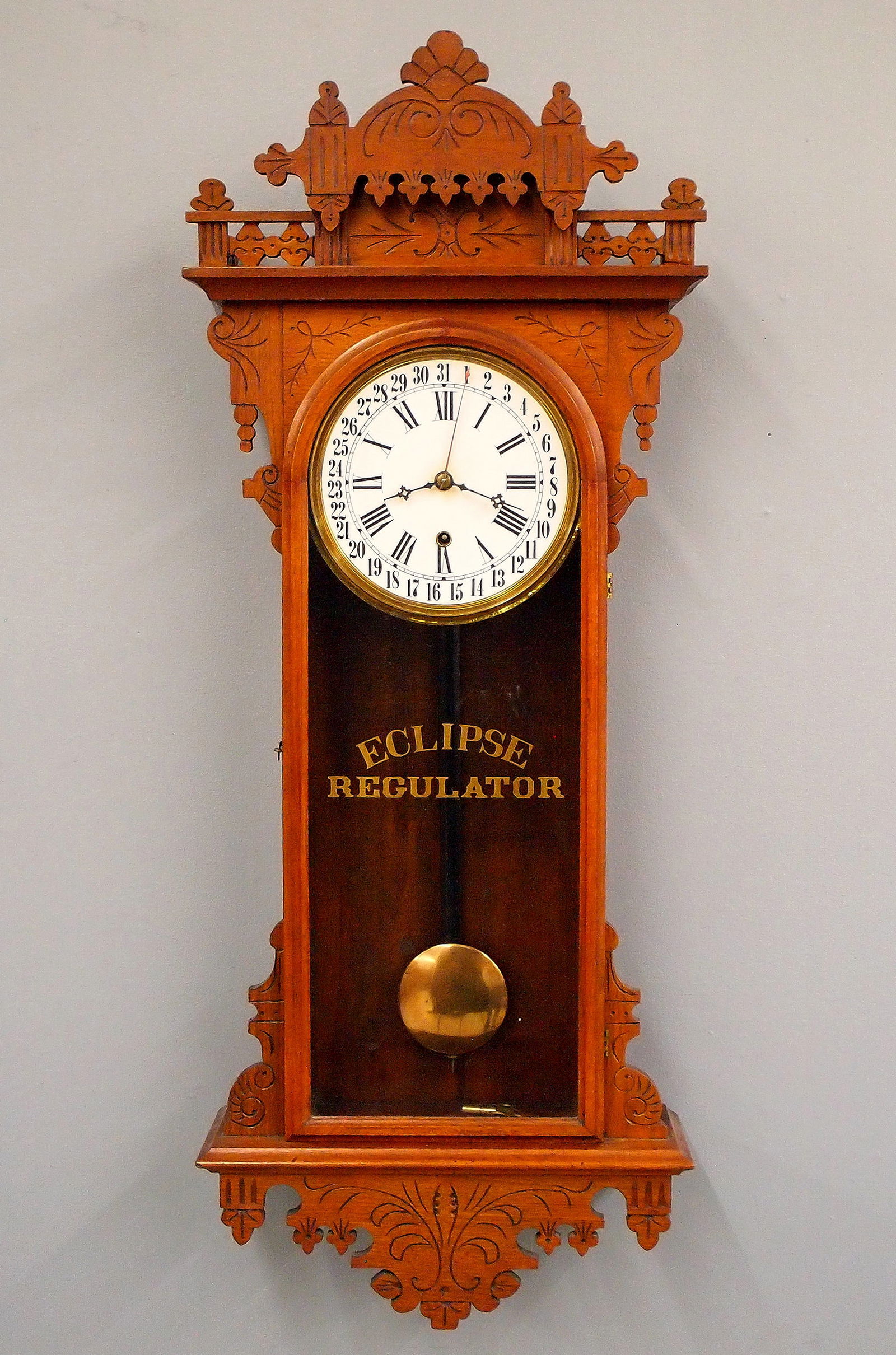 Welch Eclipse Calendar Wall Clock (1 of 7)