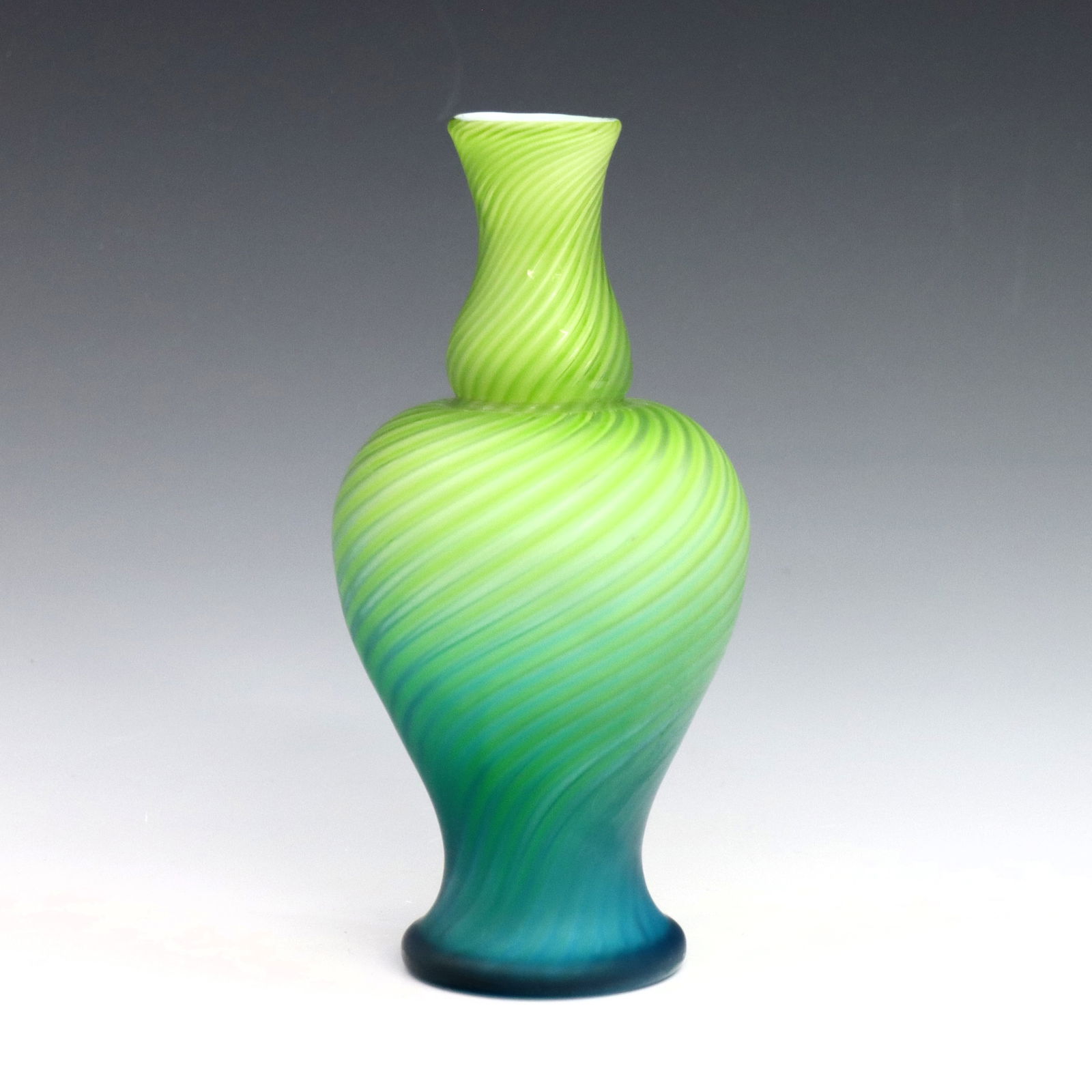 Stevens & Williams Art Glass Vase (1 of 7)