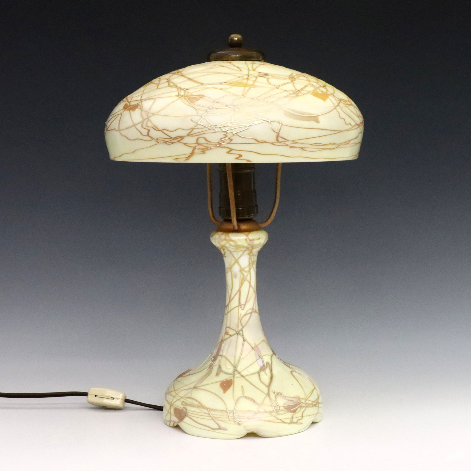 Art Glass Lamp Attrib. to Steuben (1 of 8)