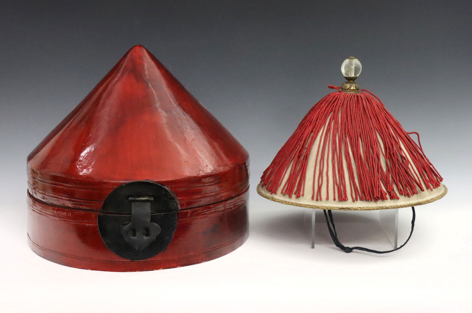 Chinese Court Summer Hat & Box (1 of 2)