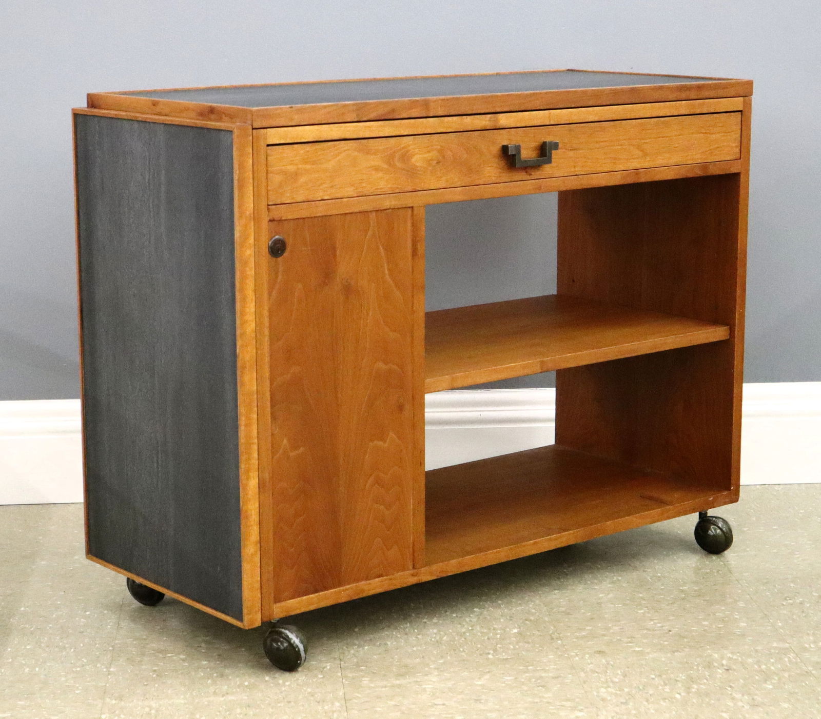 E. Wormly Dunbar Bar Cart (1 of 5)